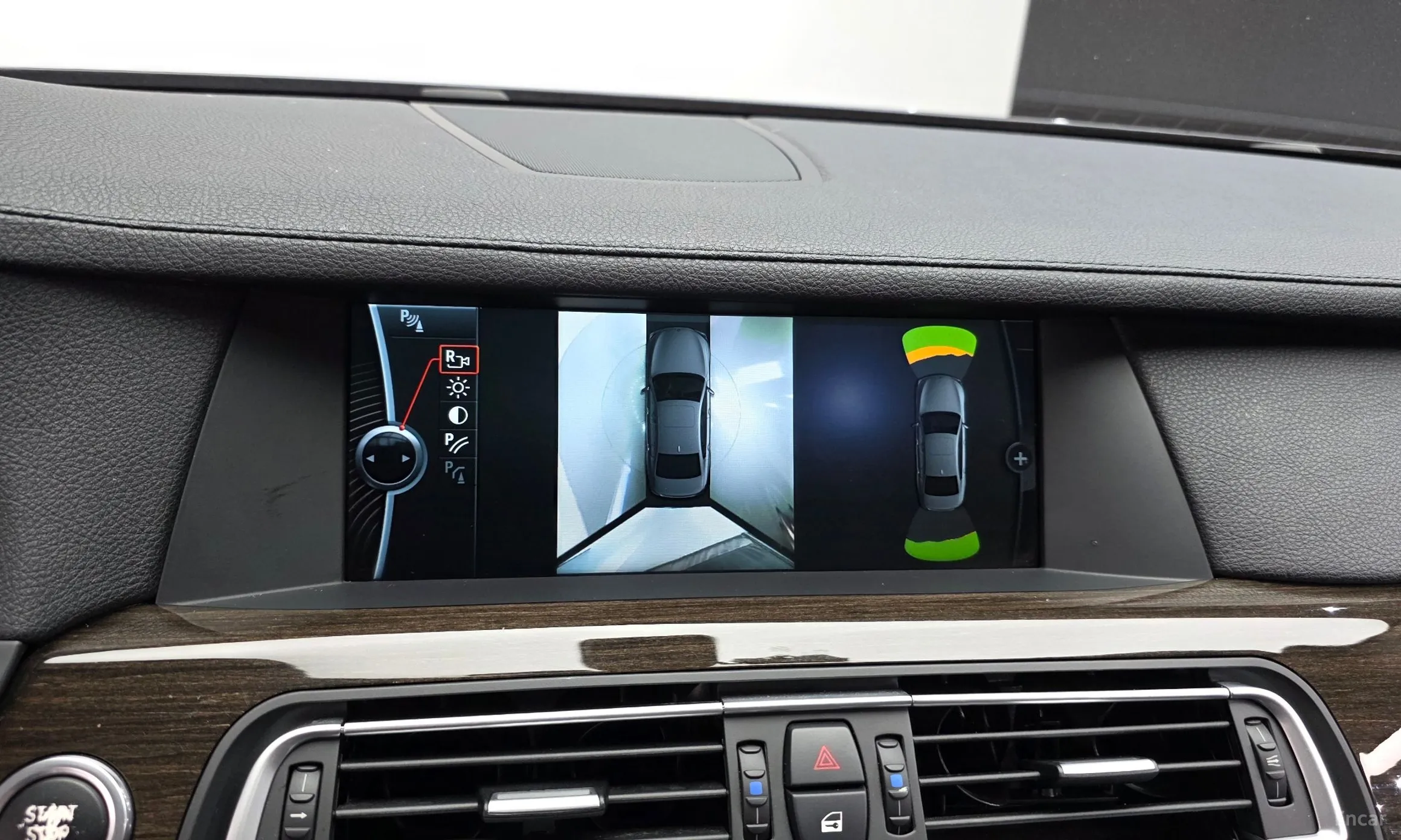 BMW 7 Series (F01) превью 15