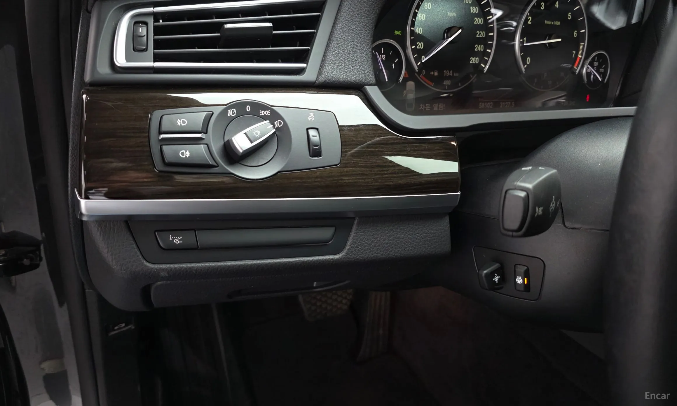 BMW 7 Series (F01) превью 16