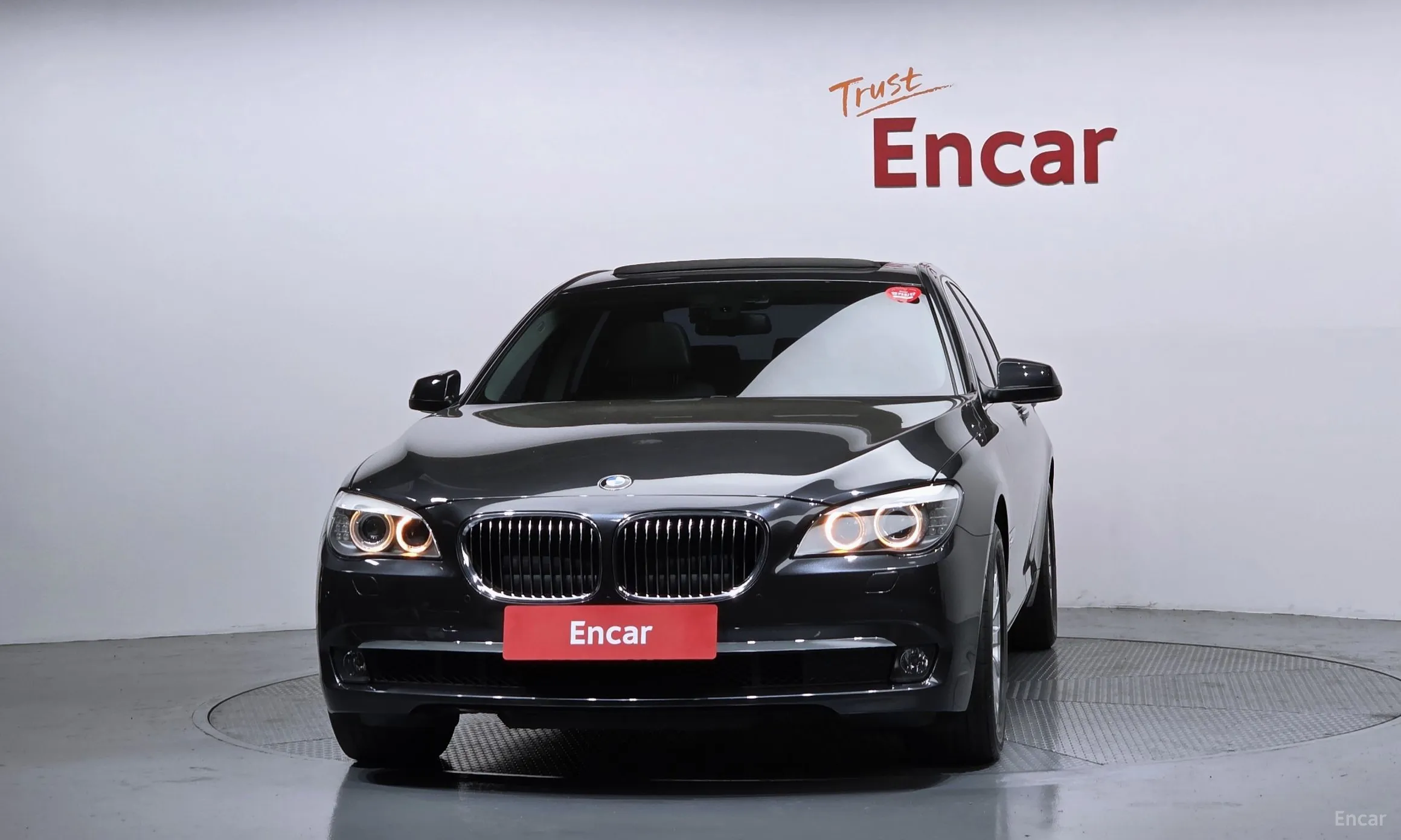 BMW 7 Series (F01) превью 3