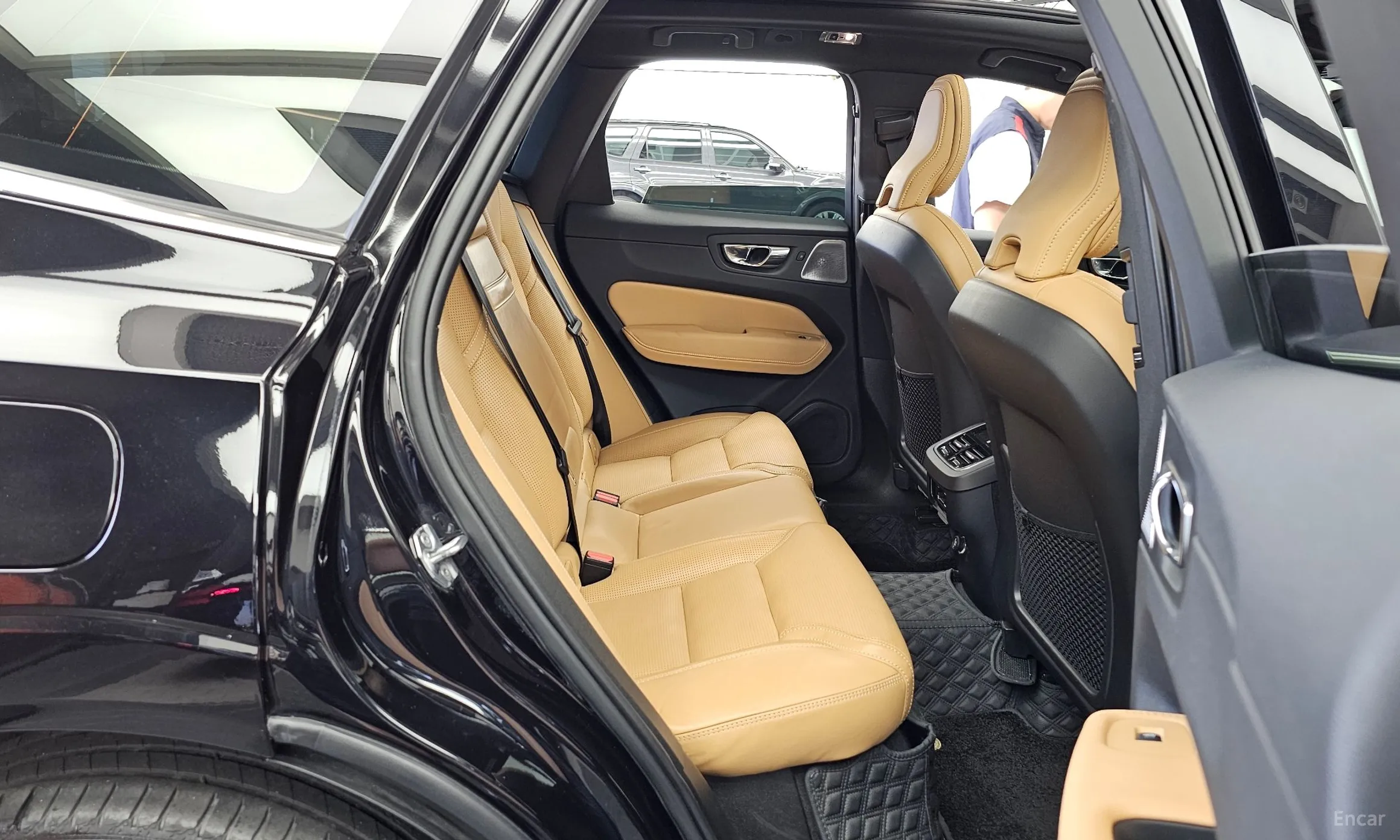 Volvo XC60 Gen 2 превью 12