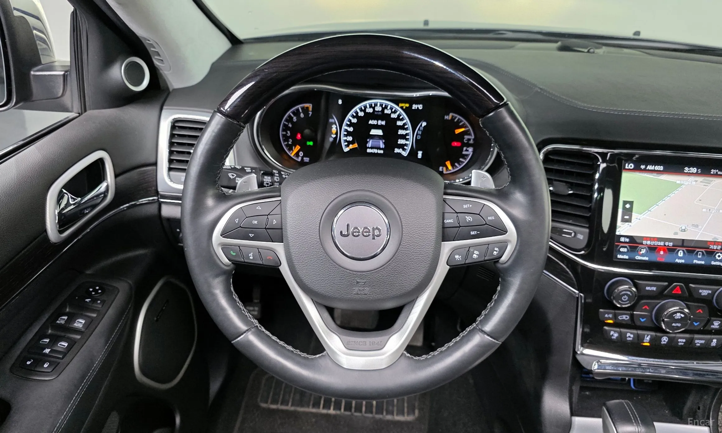 Jeep Grand Cherokee превью 13