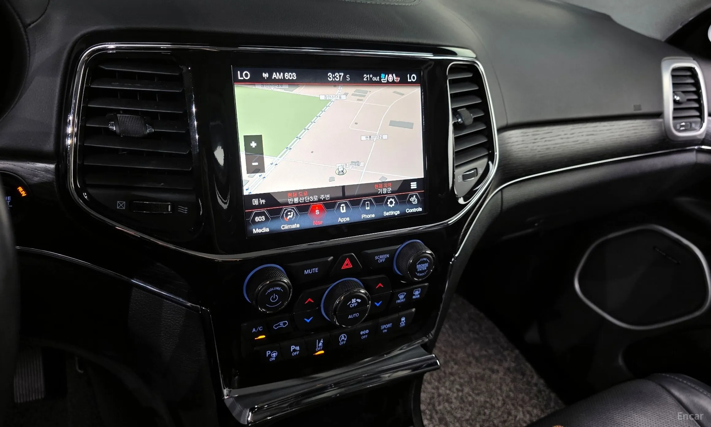 Jeep Grand Cherokee превью 14