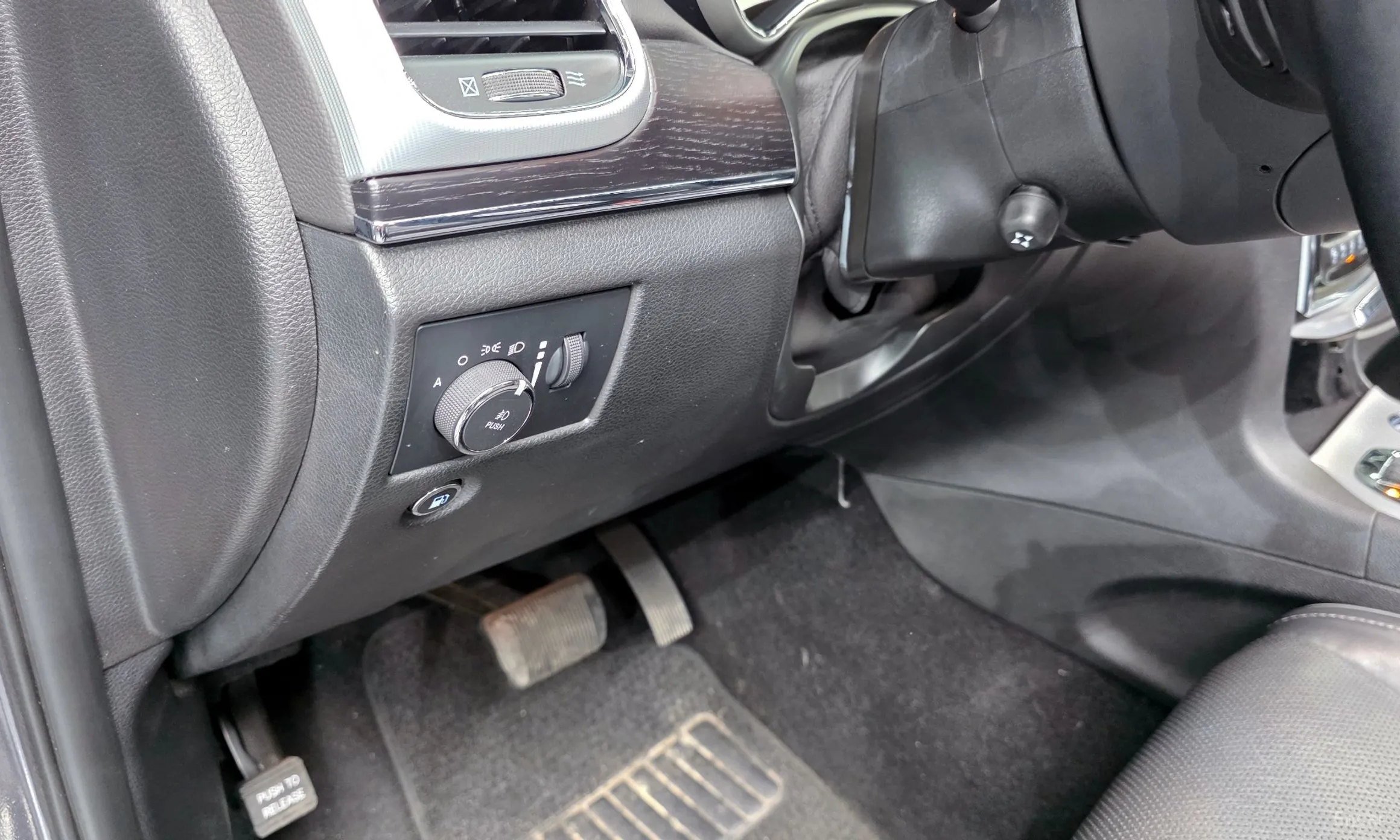 Jeep Grand Cherokee превью 20