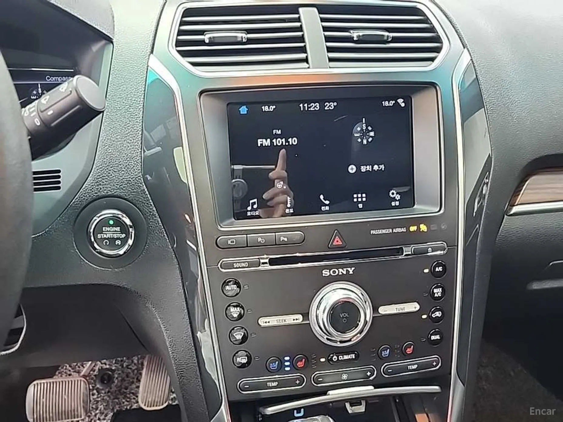 Ford Explorer превью 10