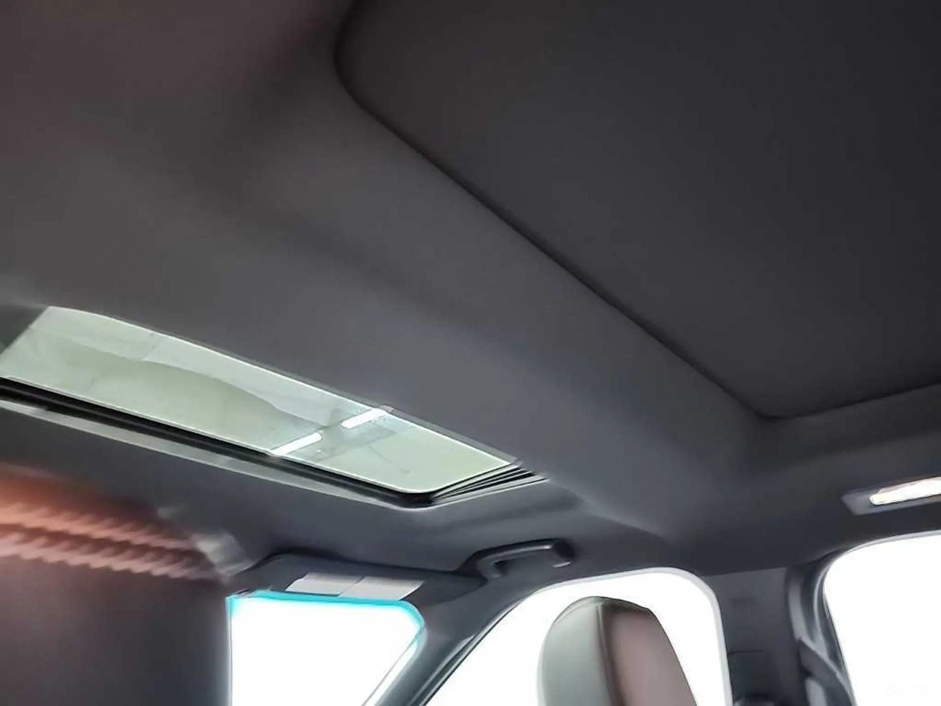 Ford Explorer превью 14