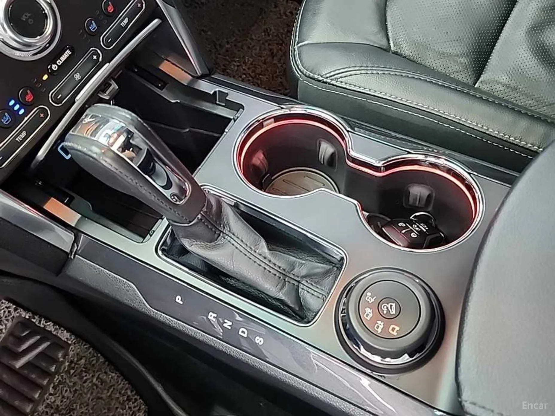 Ford Explorer превью 8