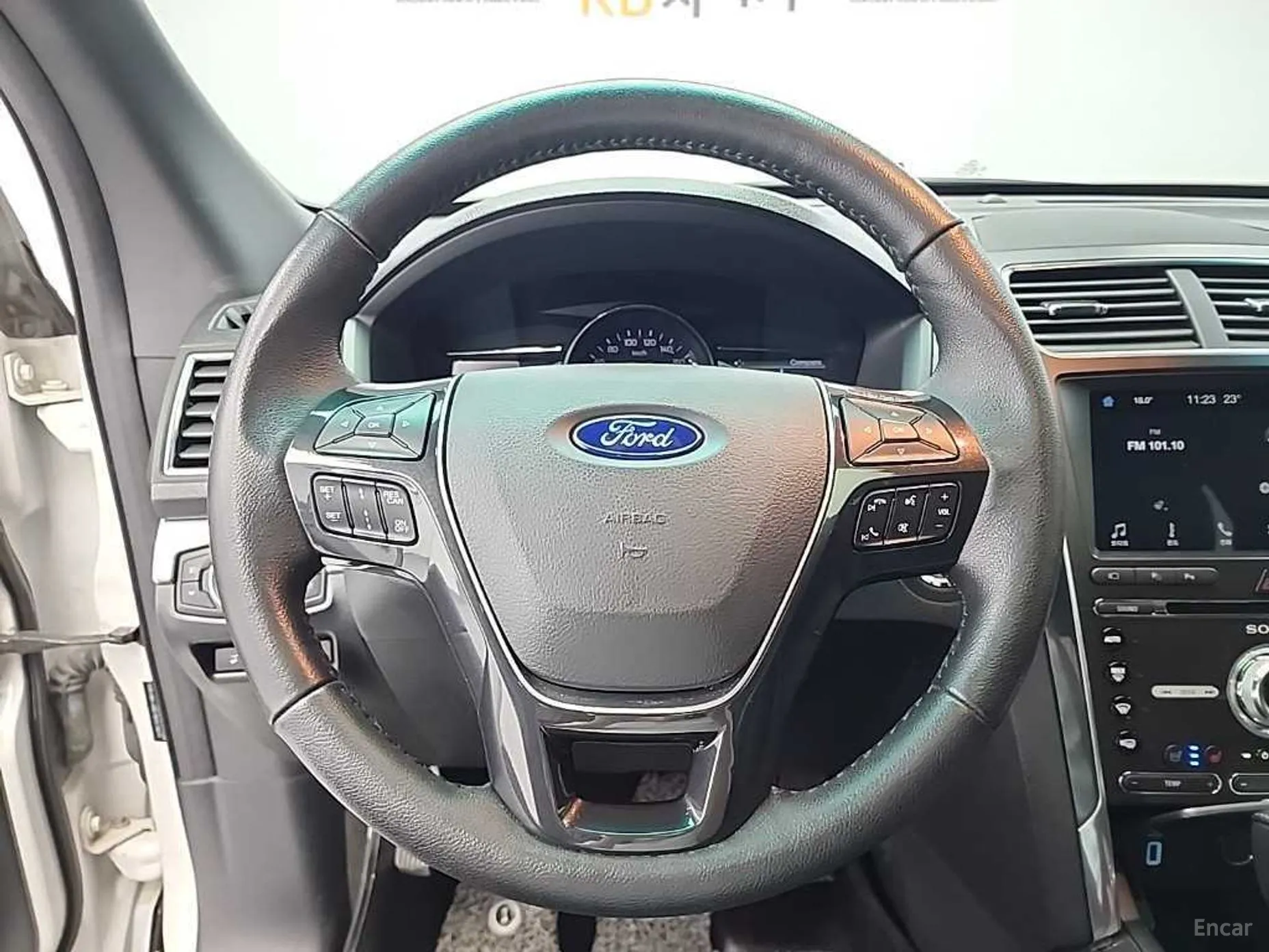Ford Explorer превью 9