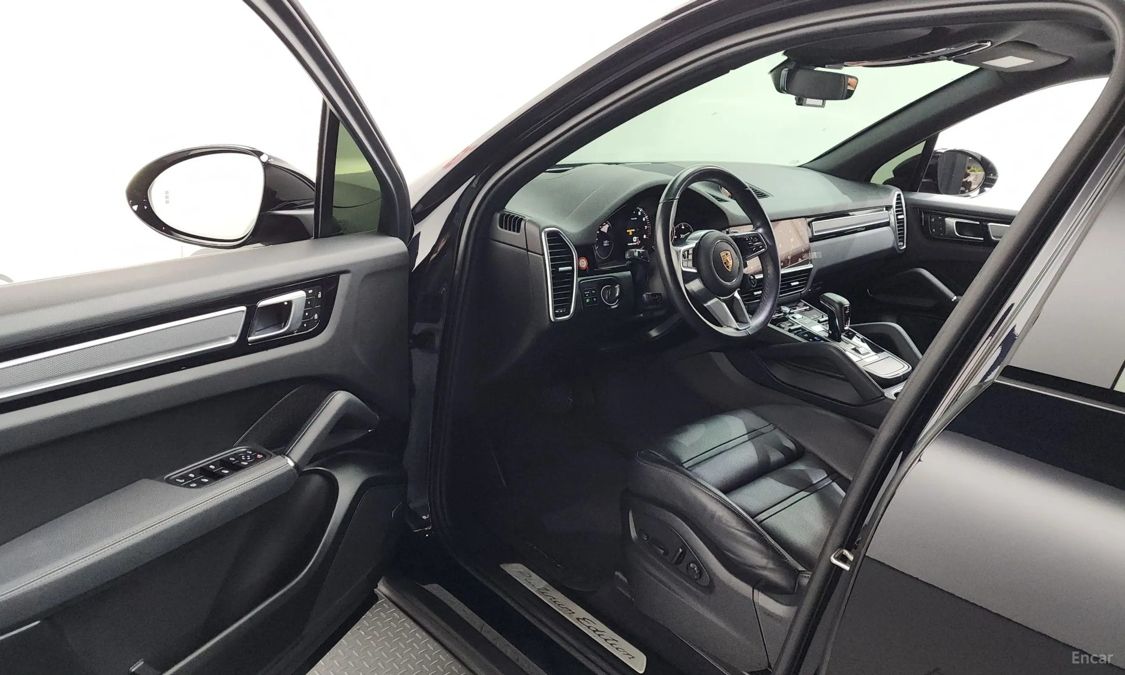 Porsche Cayenne (PO536) превью 10