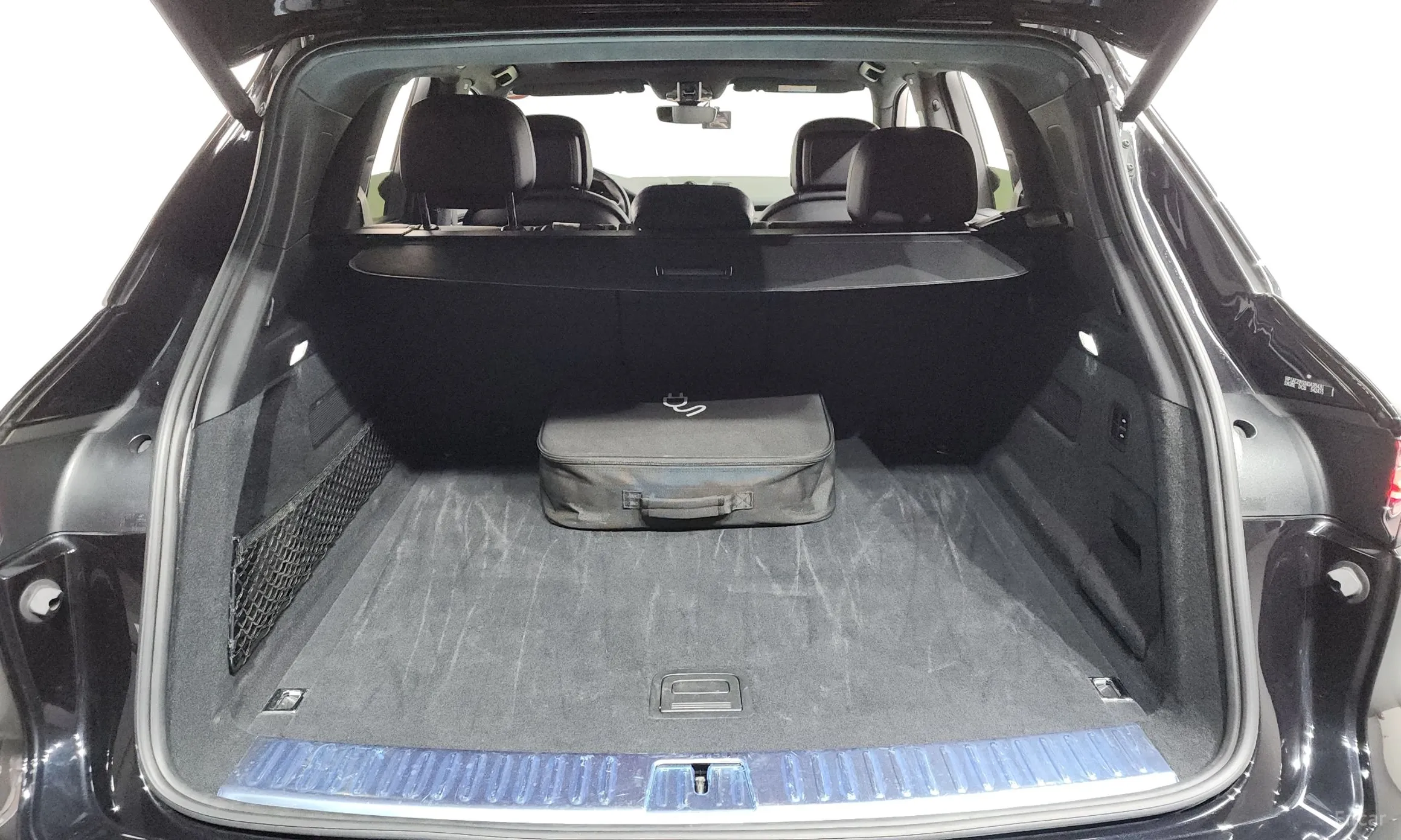 Porsche Cayenne (PO536) превью 17