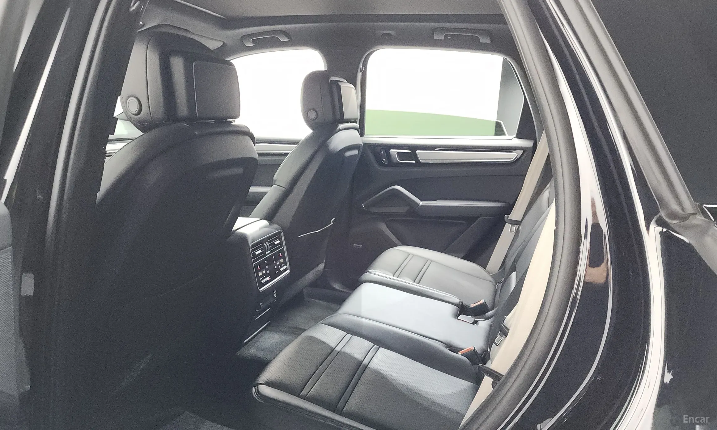 Porsche Cayenne (PO536) превью 19