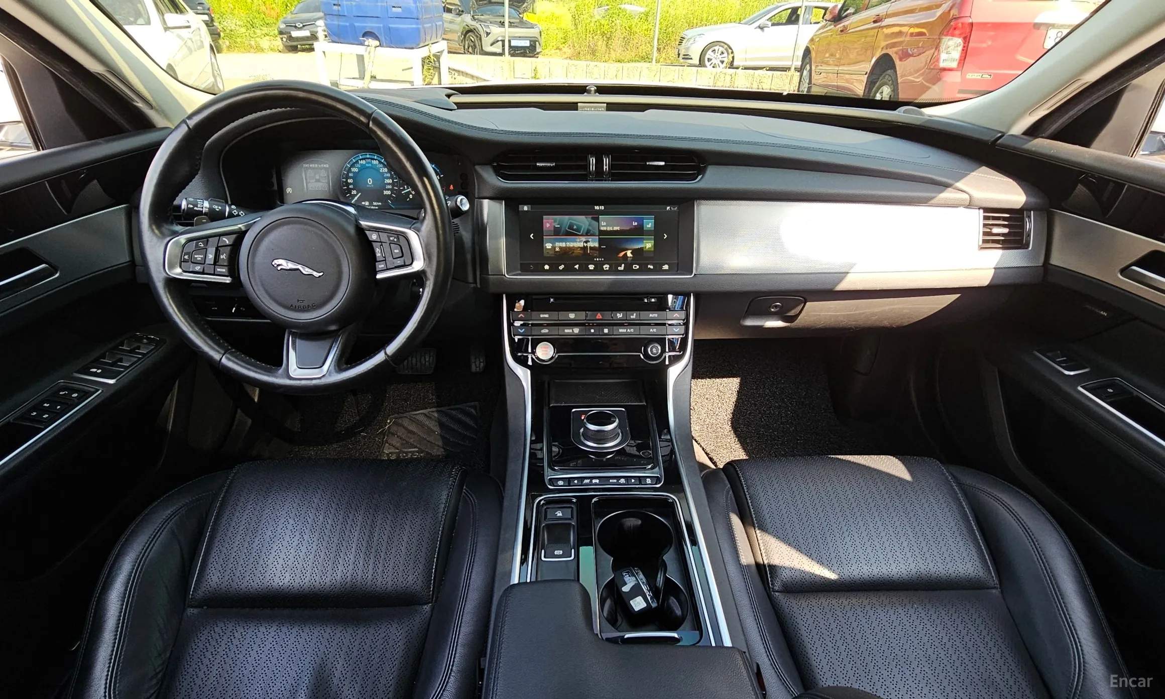 Jaguar XF (x260) превью 7