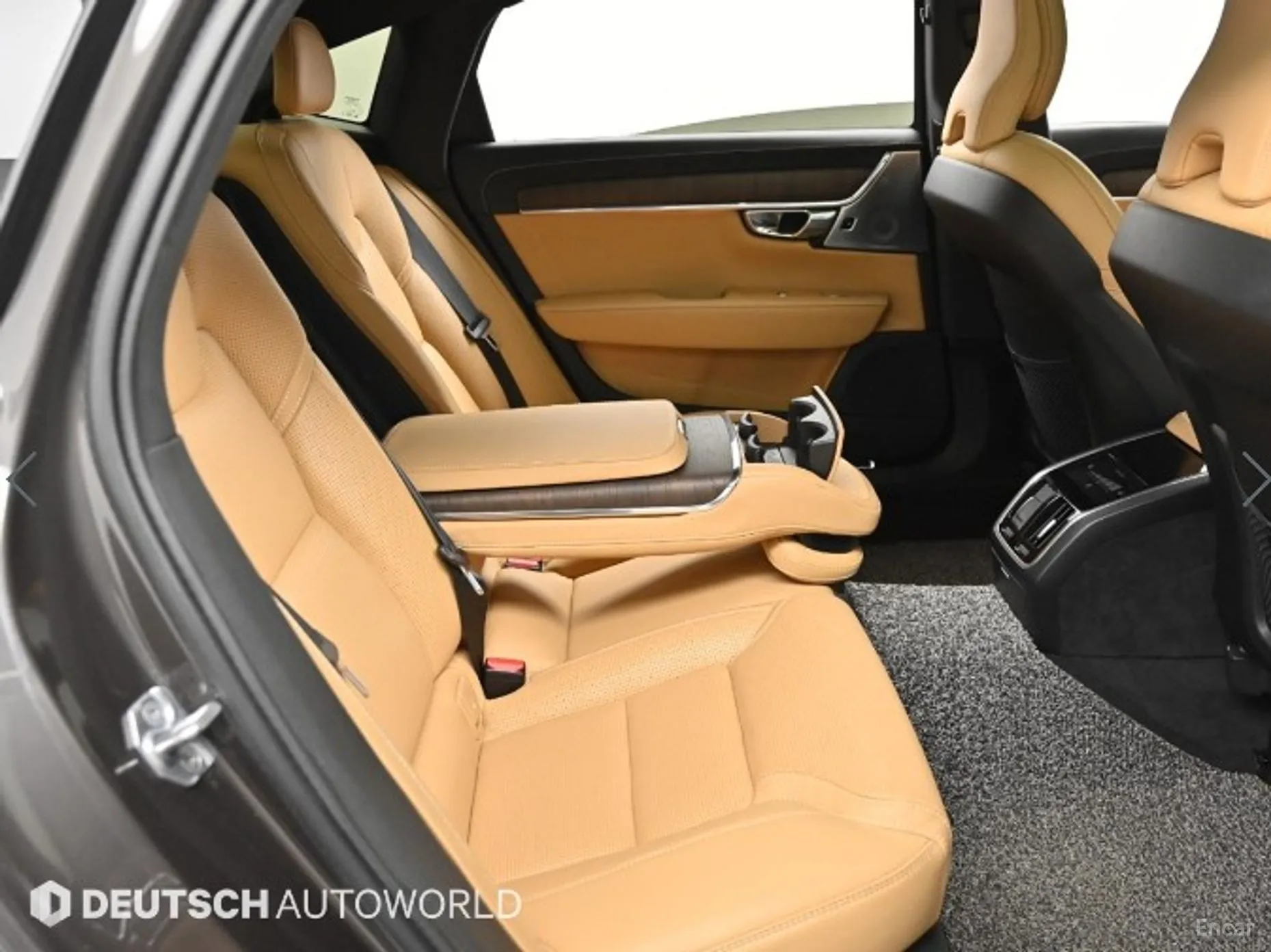 Volvo S90 превью 12