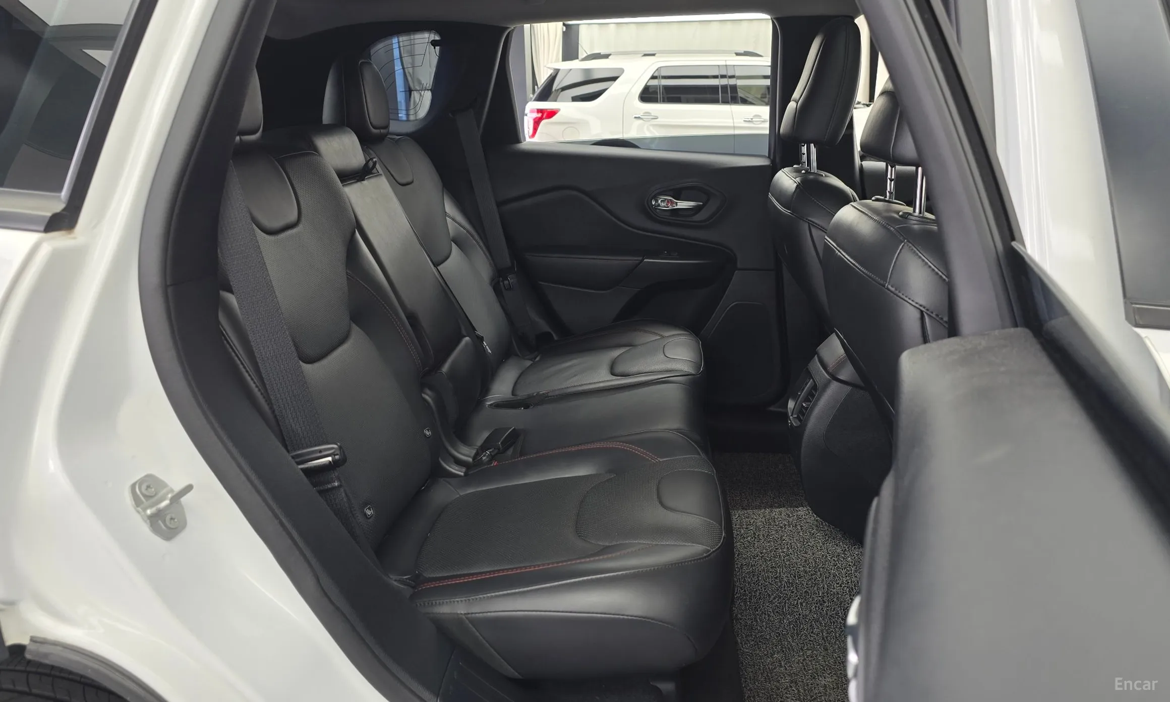 Jeep Cherokee (KL) превью 11