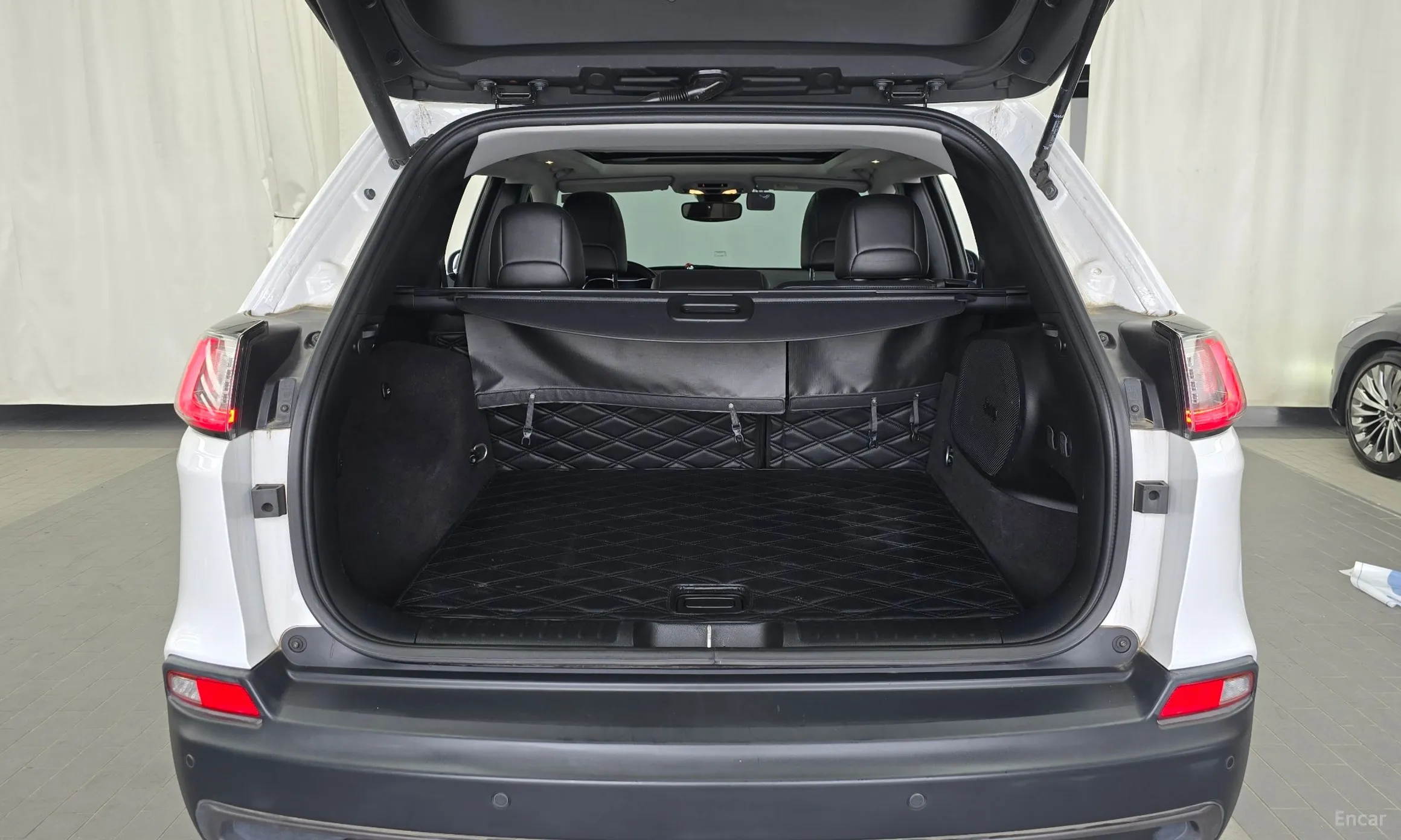 Jeep Cherokee (KL) превью 20