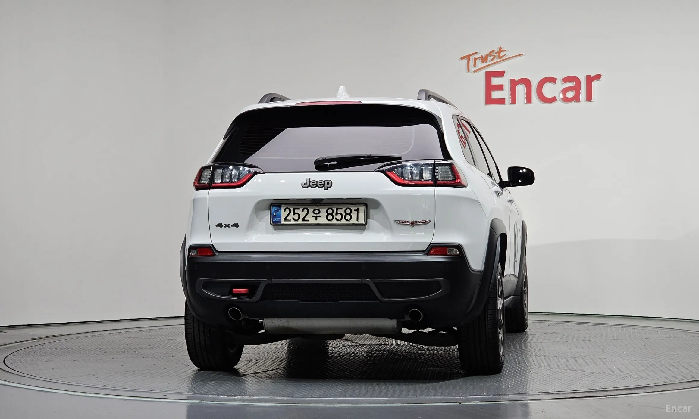 Jeep Cherokee (KL) превью 4