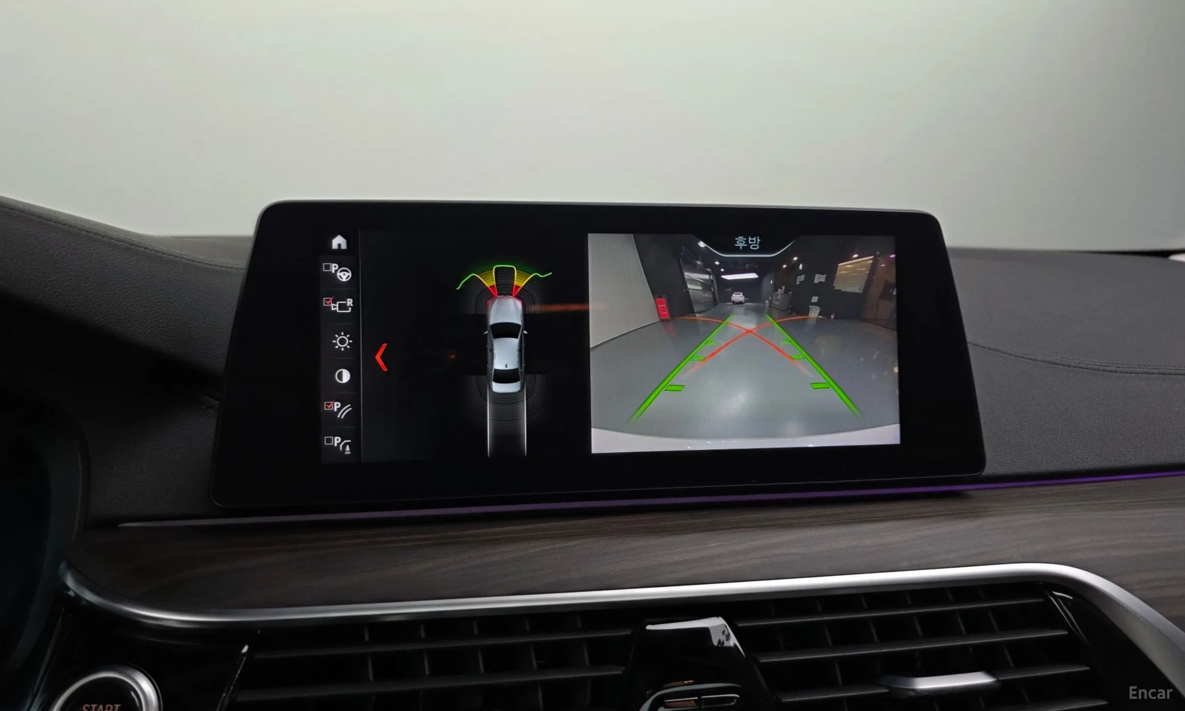 BMW 5 Series (G30) превью 15