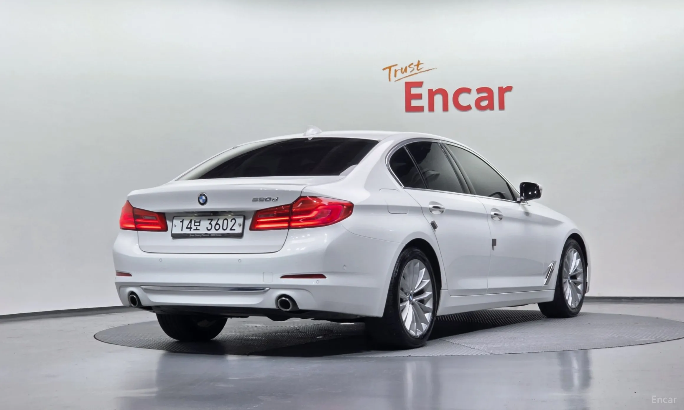 BMW 5 Series (G30)