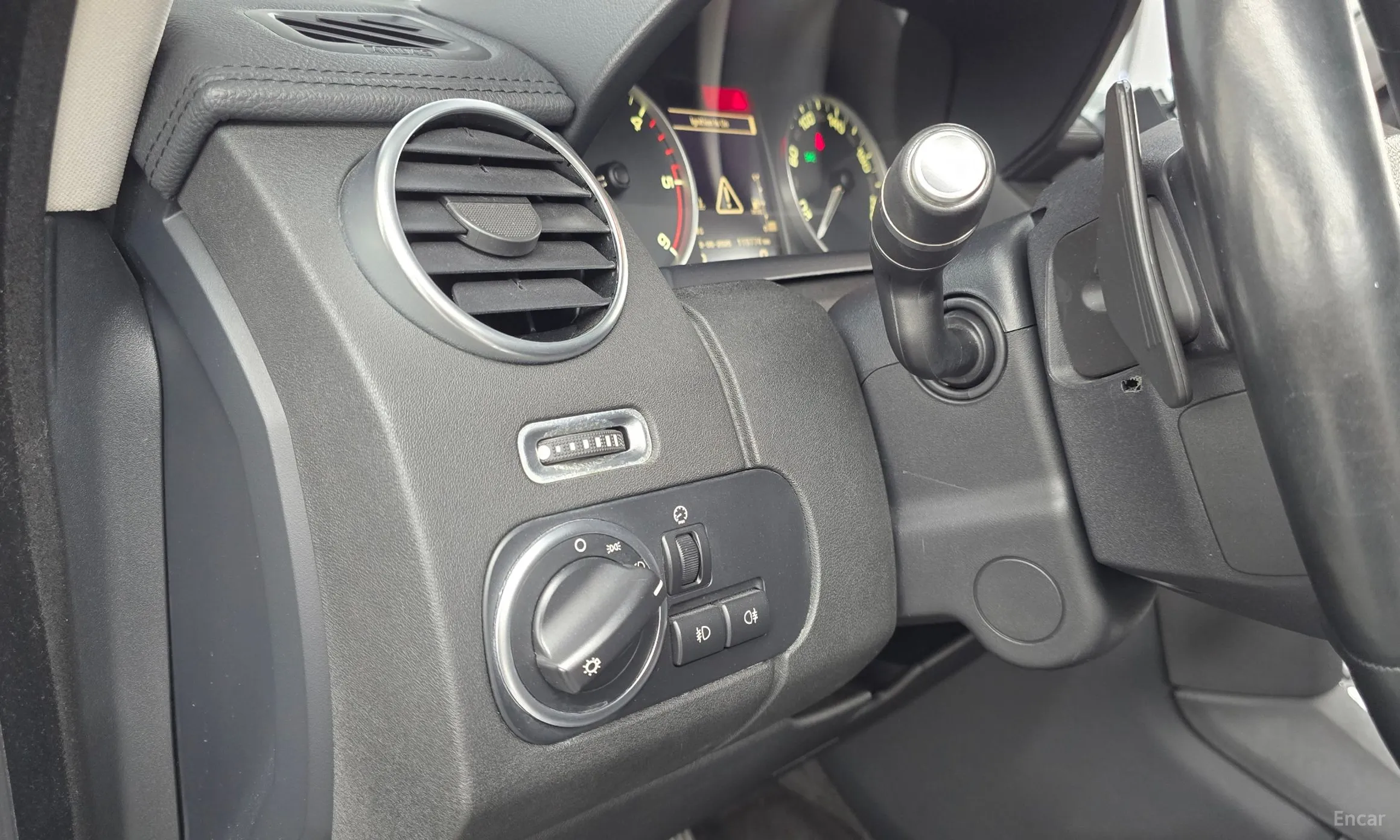 Land Rover Discovery 4 превью 19
