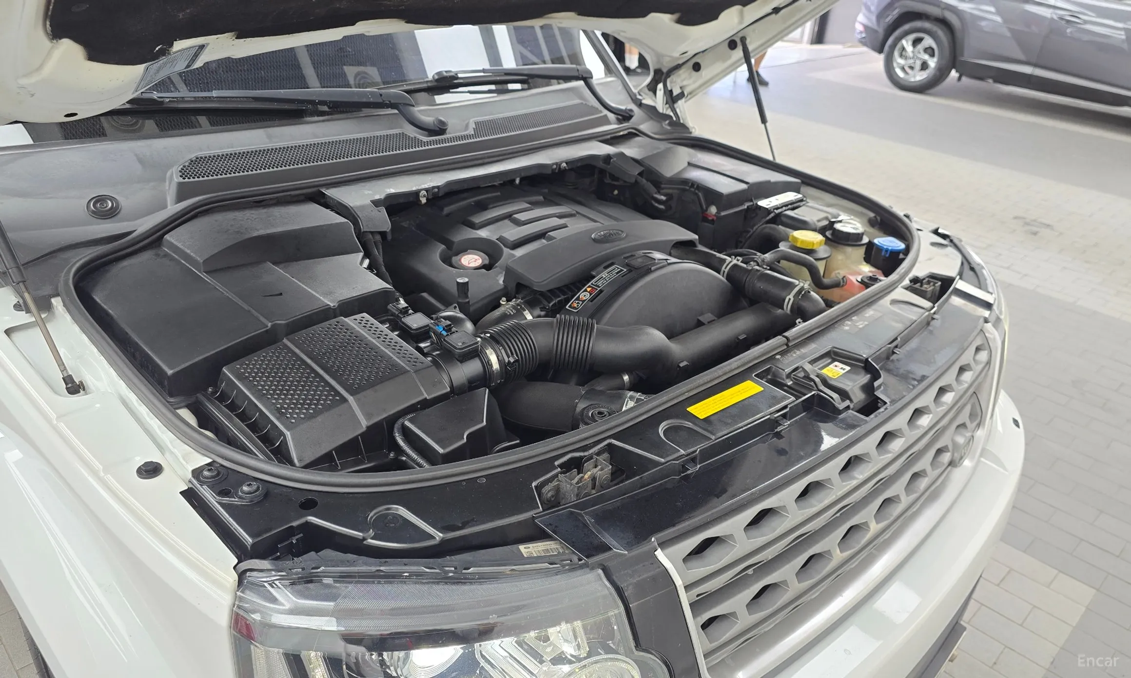 Land Rover Discovery 4 превью 6