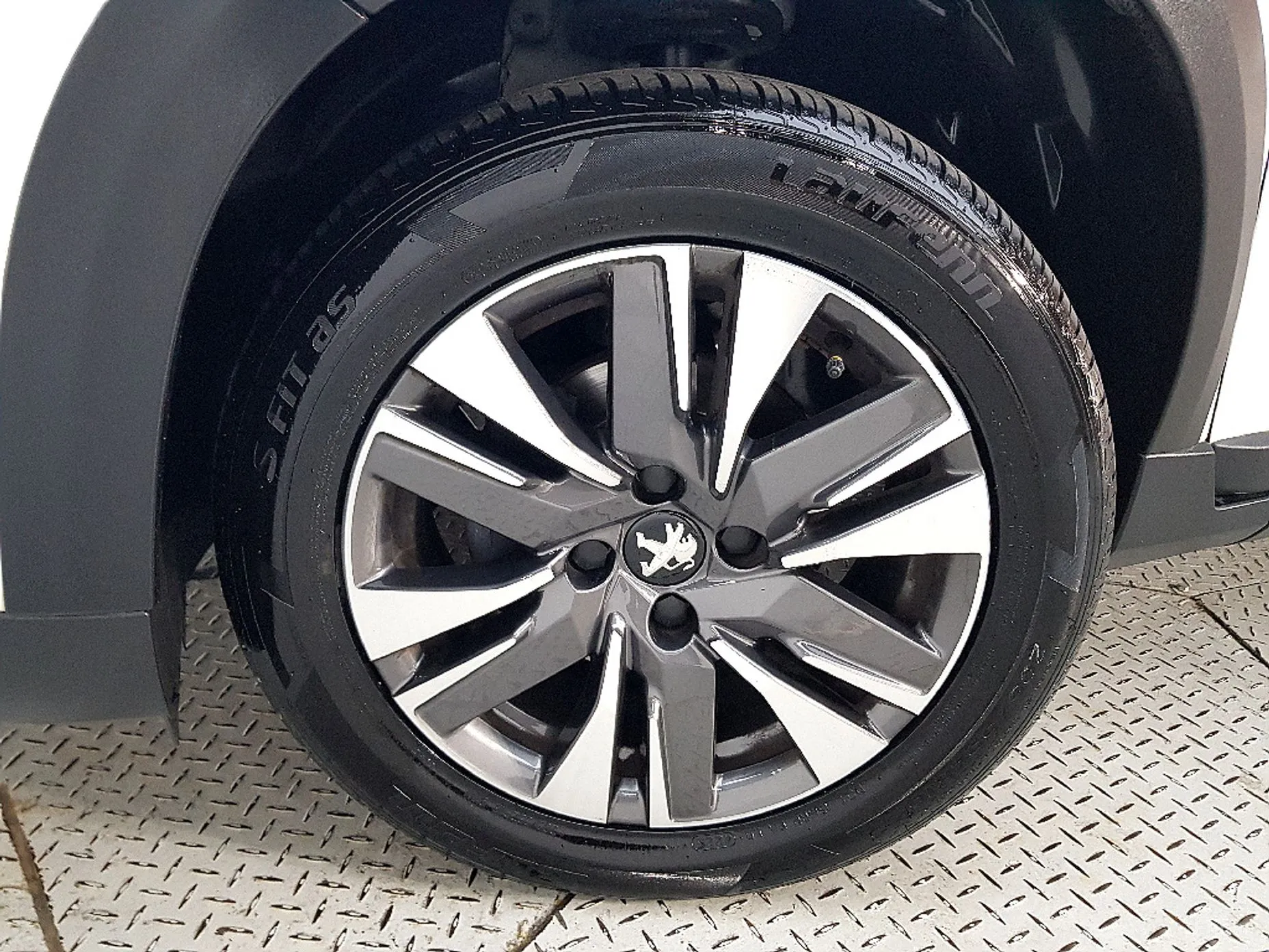 Peugeot 2008. превью 20