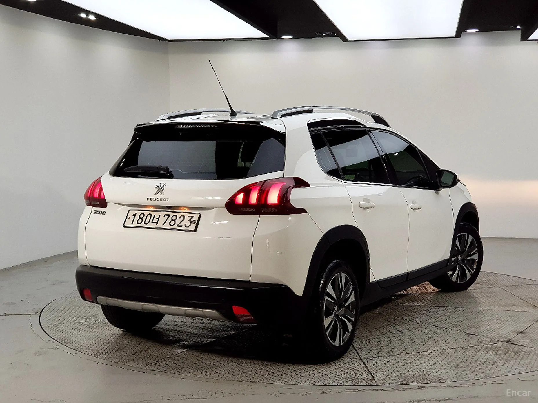 Peugeot 2008. превью 4