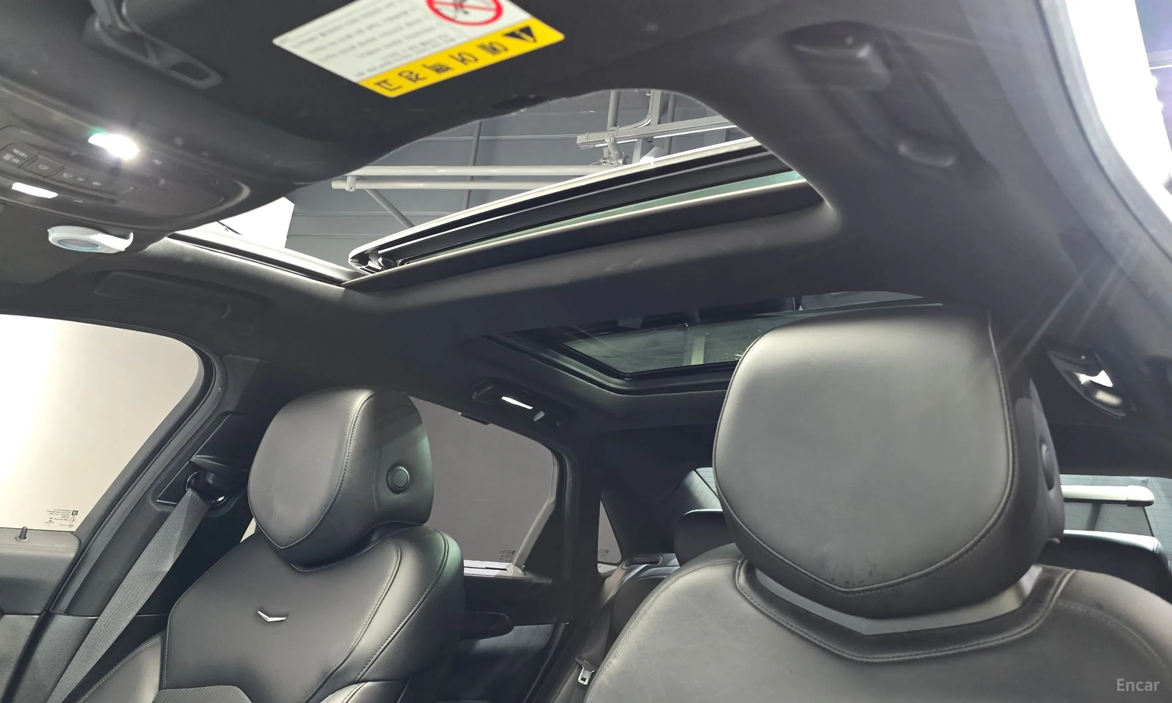 Cadillac CT6 превью 17