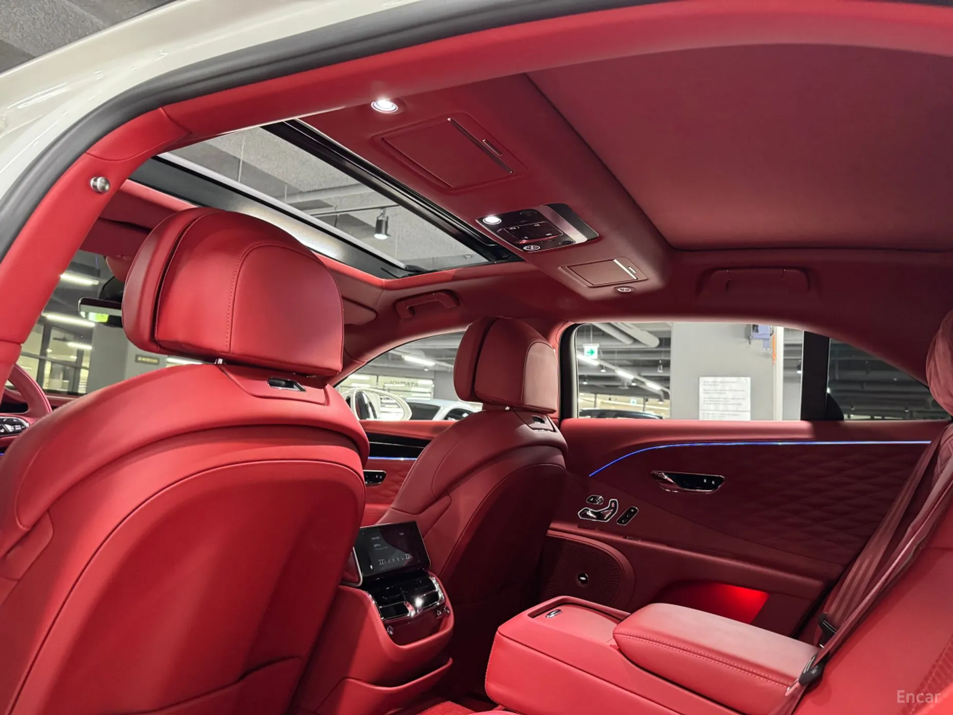 Bentley Flying Spur 3rd Generation превью 14