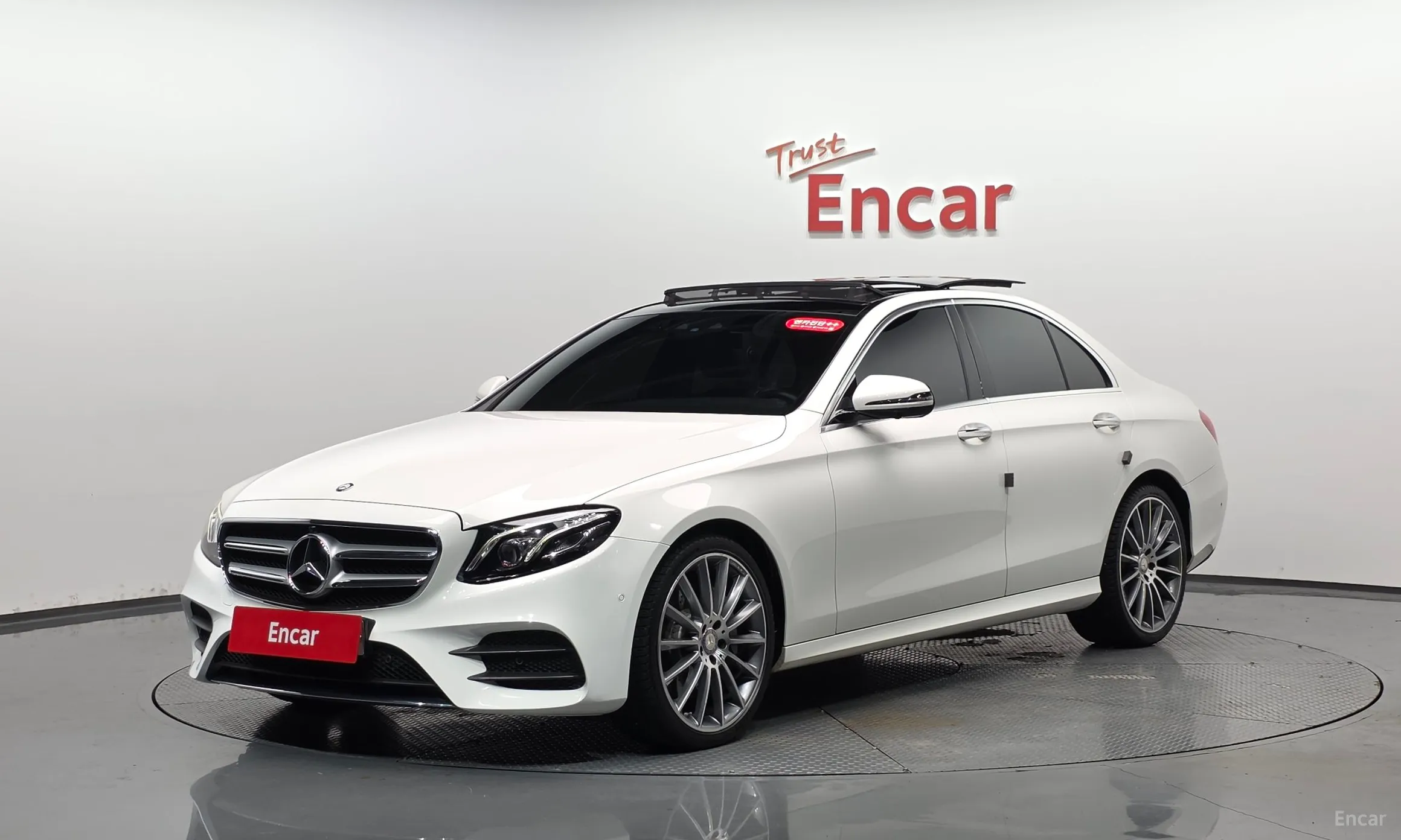 Mercedes Benz E-Class W213