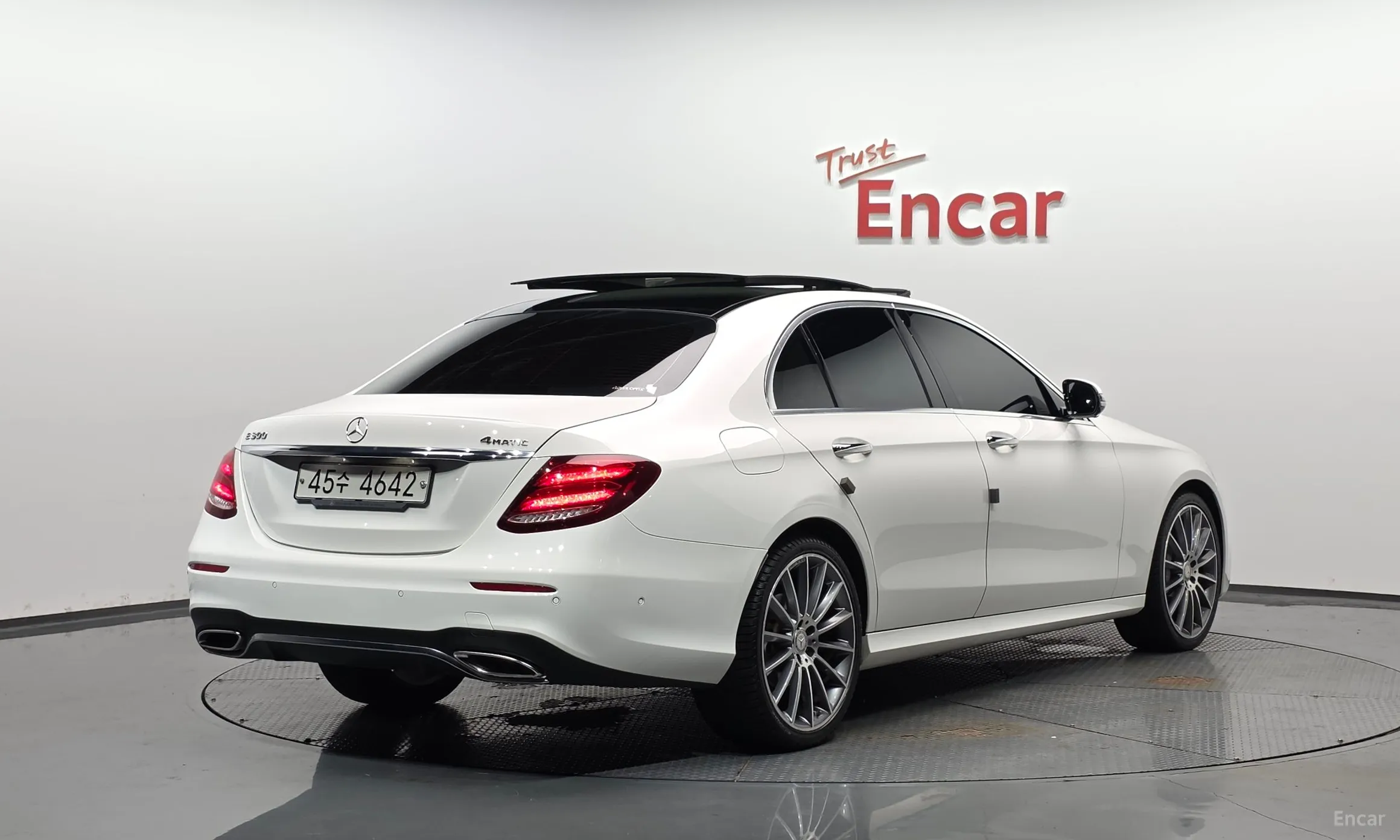 Mercedes Benz E-Class W213