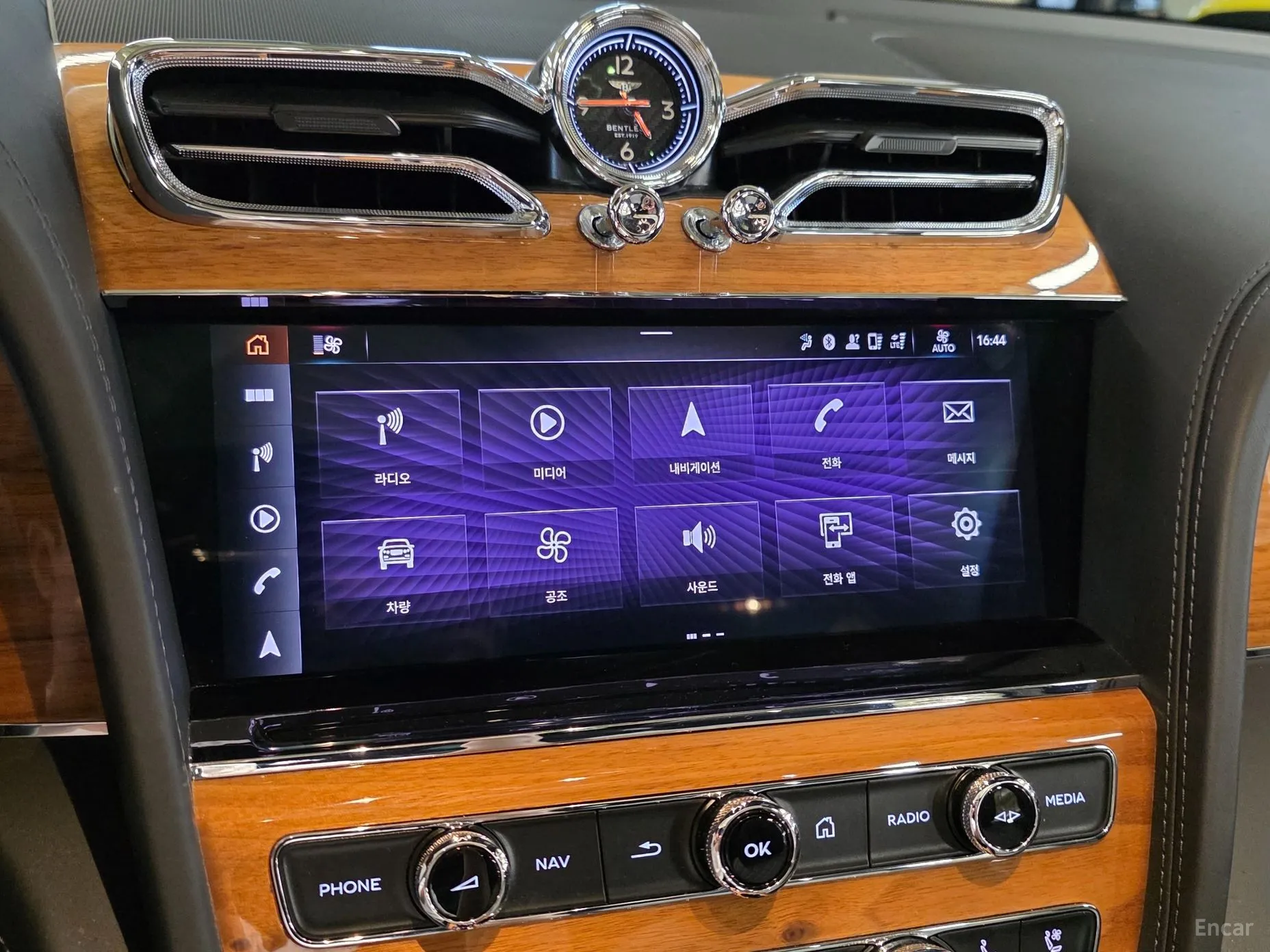Bentley Bentayga превью 11