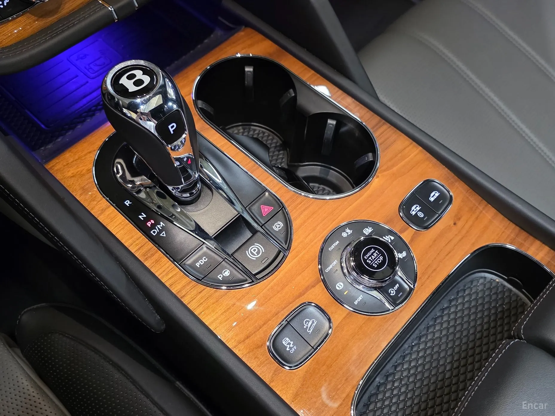 Bentley Bentayga превью 14