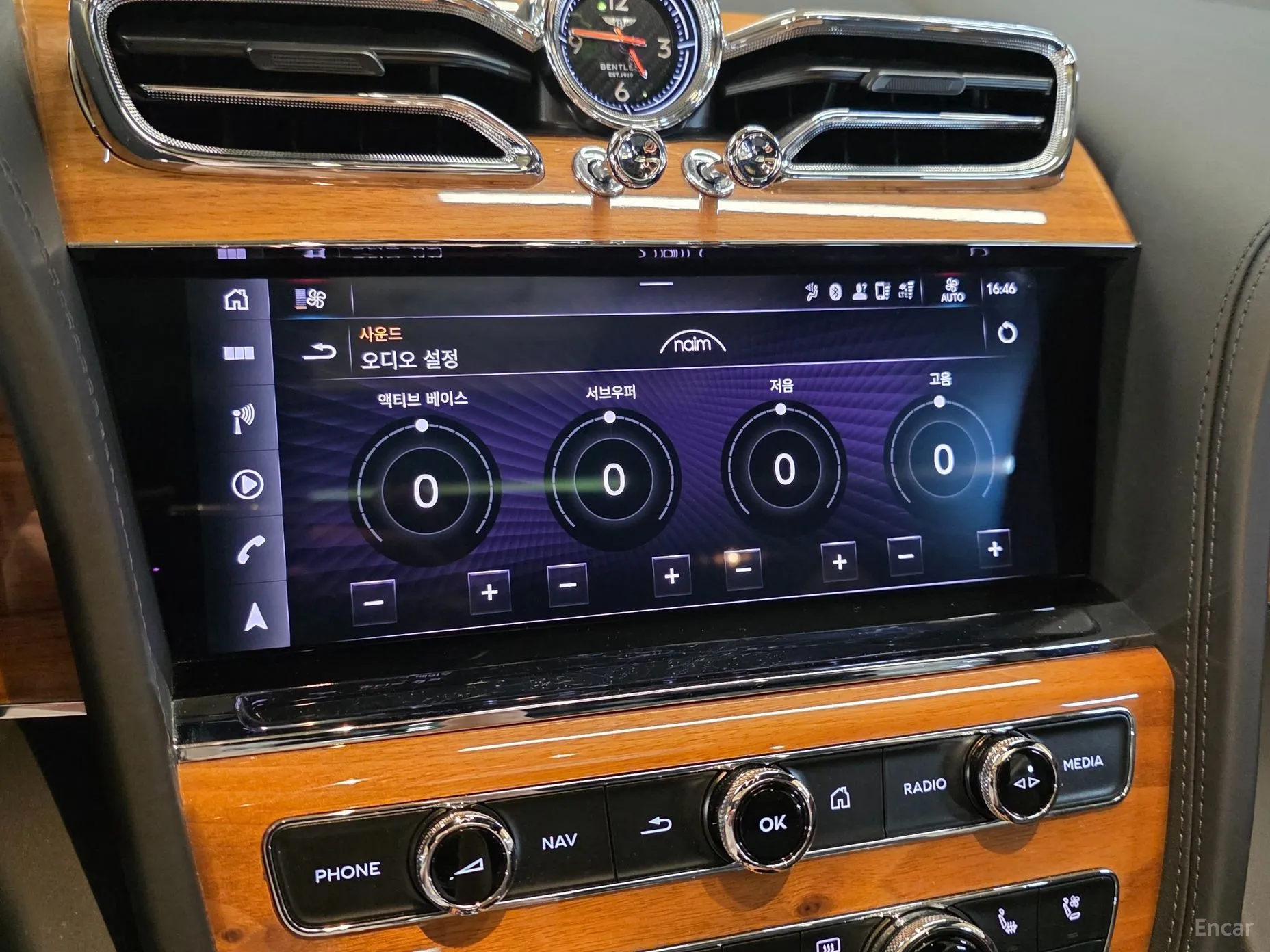 Bentley Bentayga превью 15
