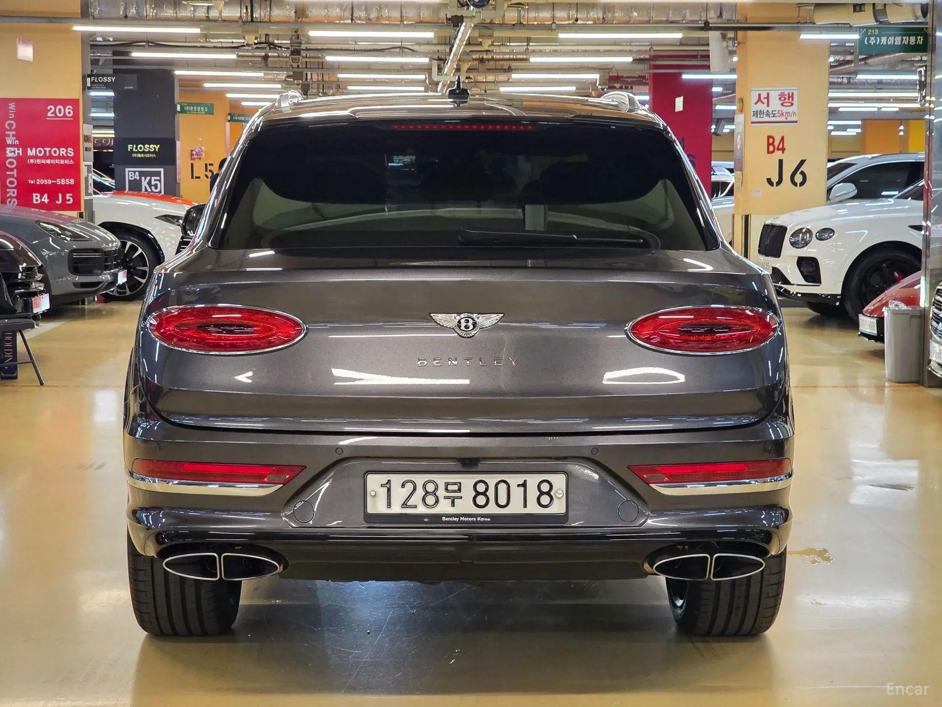 Bentley Bentayga превью 4