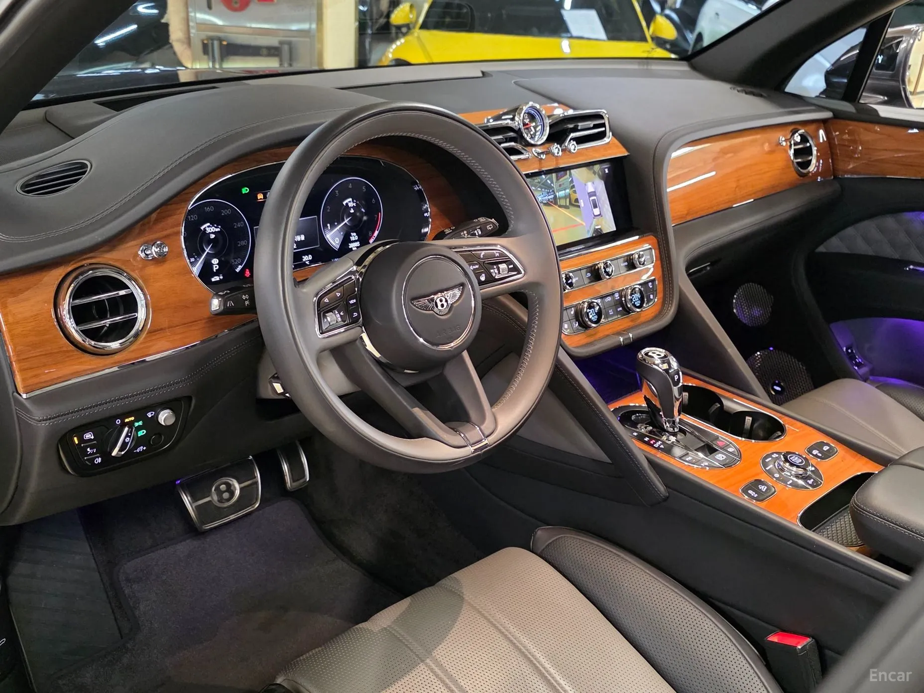 Bentley Bentayga превью 8