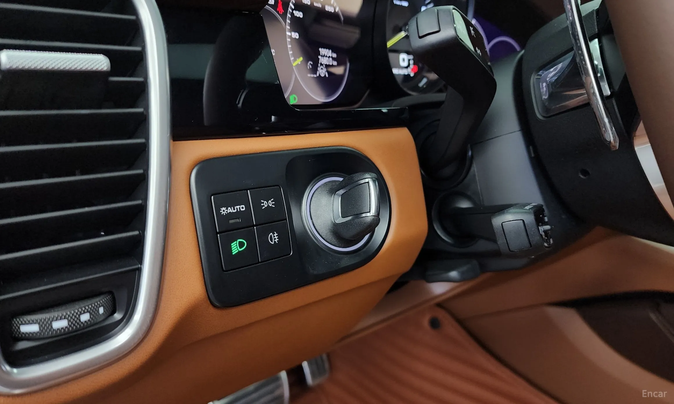 Porsche Cayenne (PO536) превью 16