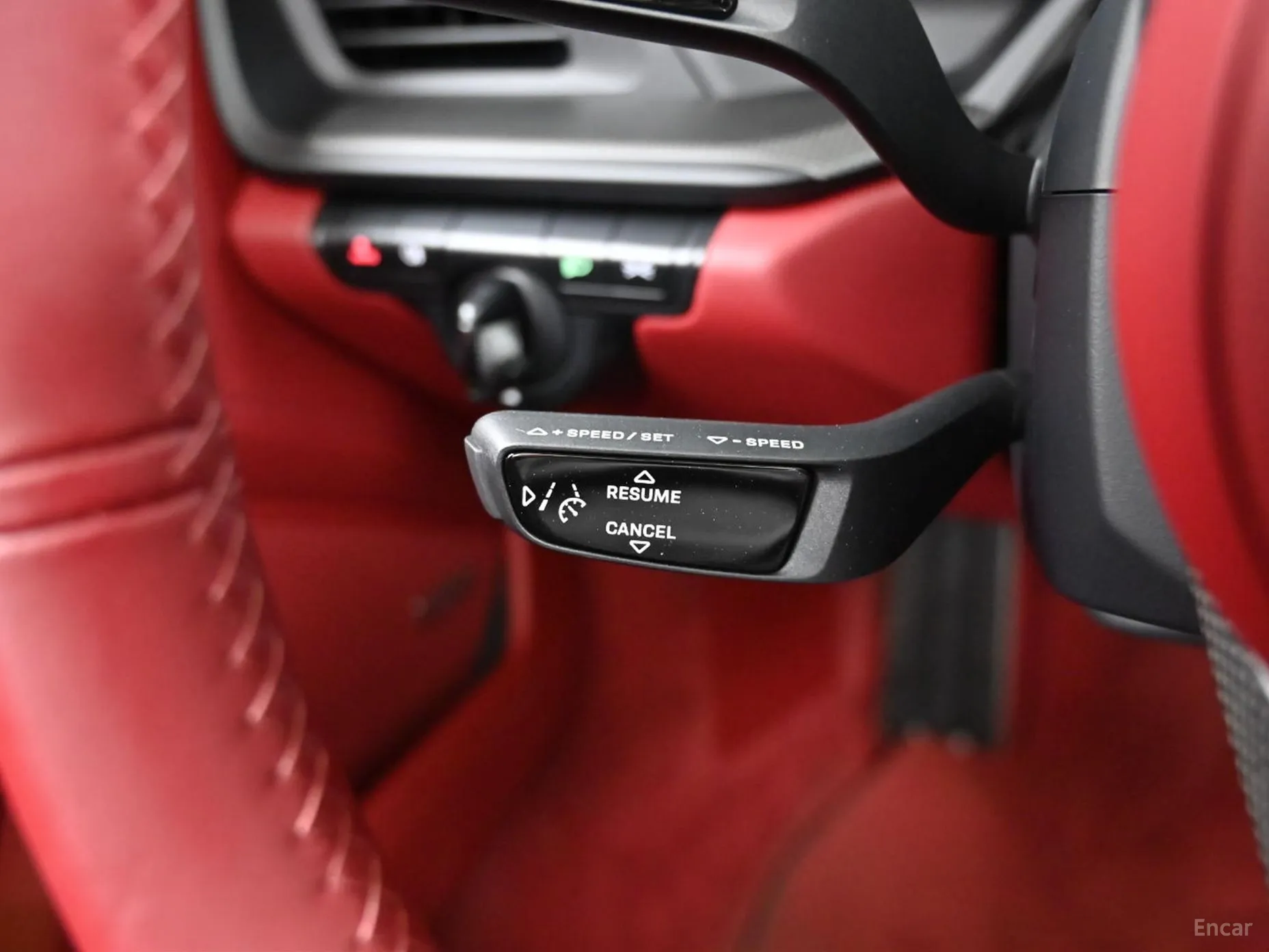Porsche 911 (992) превью 14
