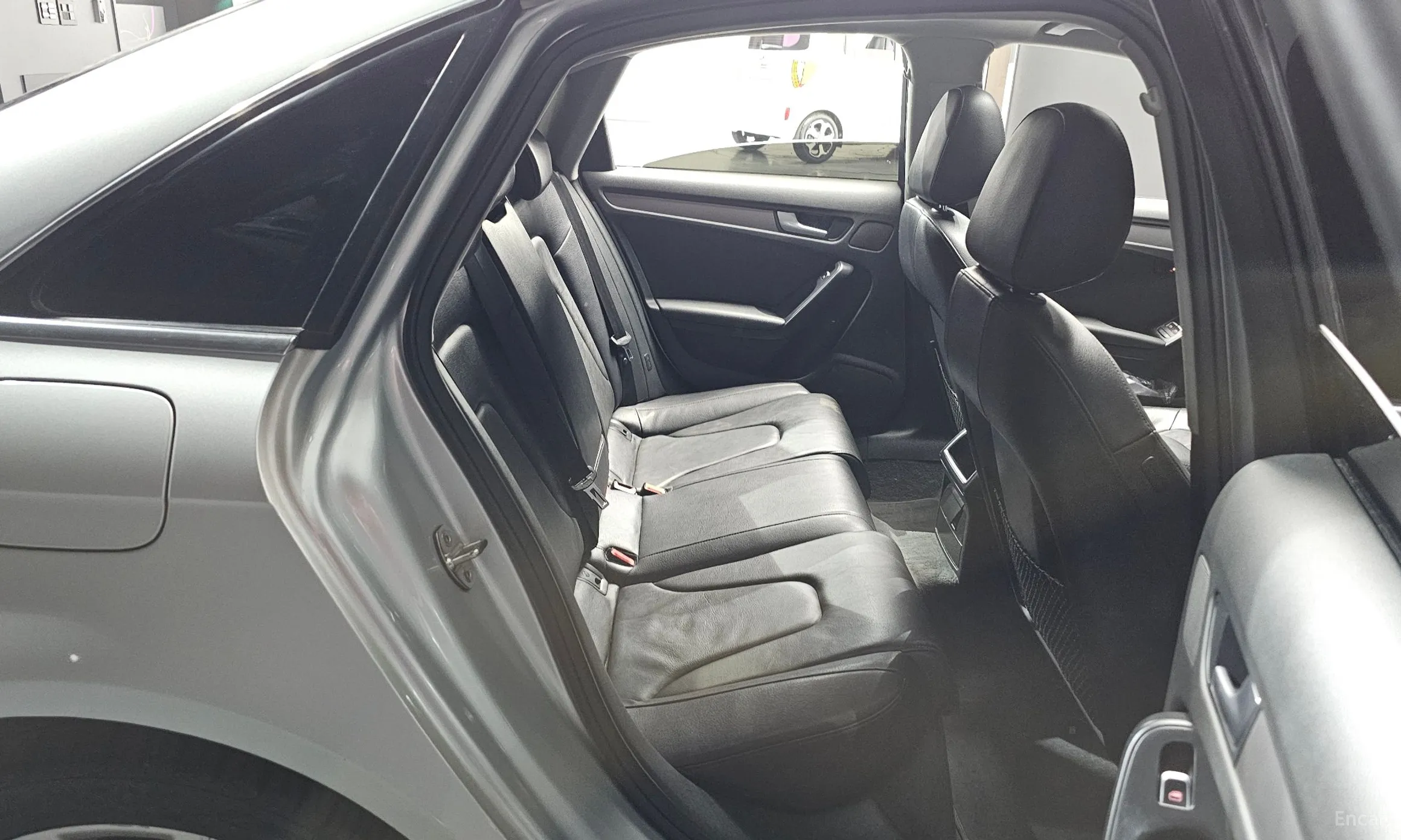 Audi New A4 превью 11