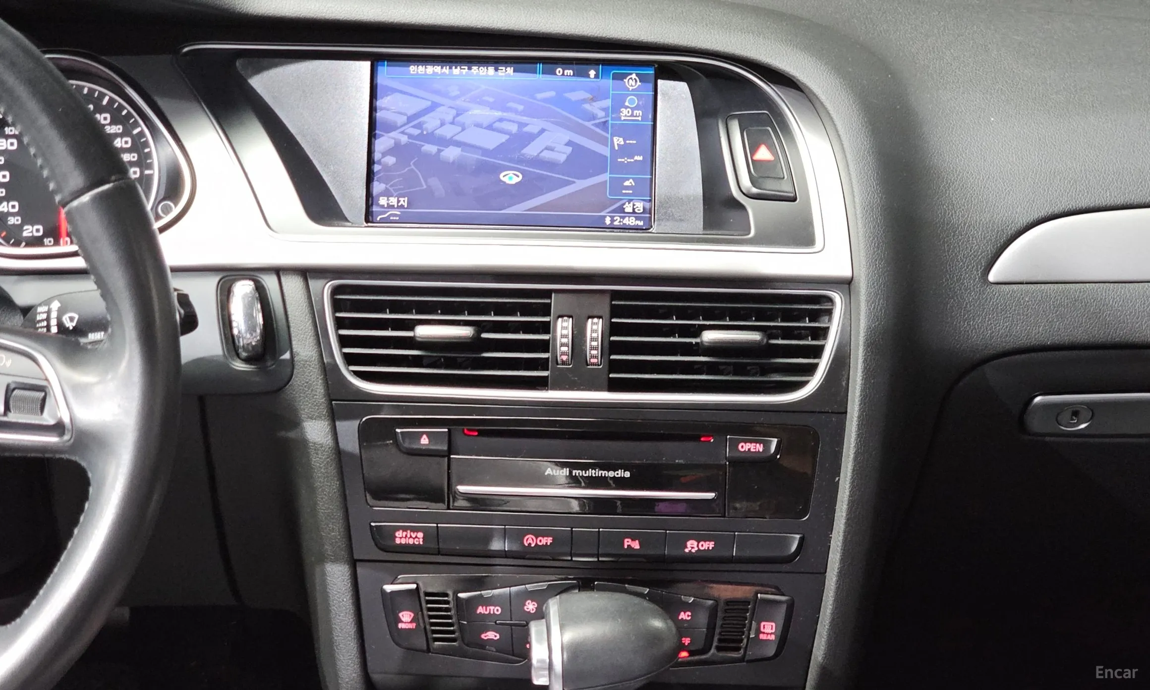 Audi New A4 превью 14