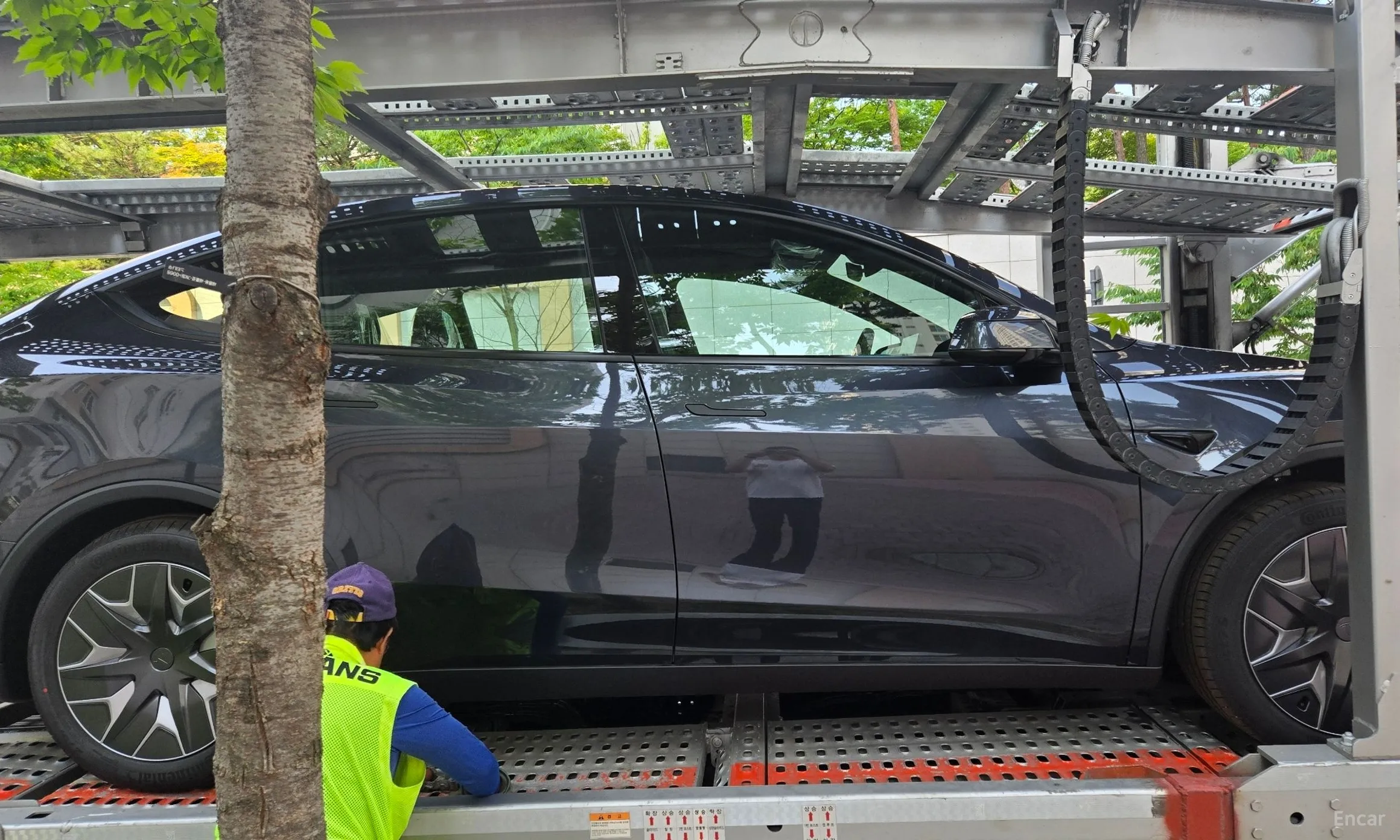 Tesla Model Y превью 3