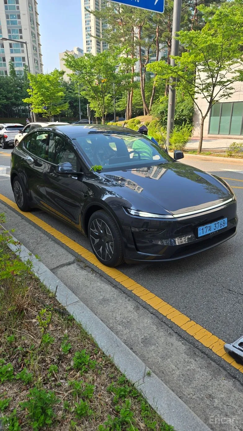 Tesla Model Y превью 5