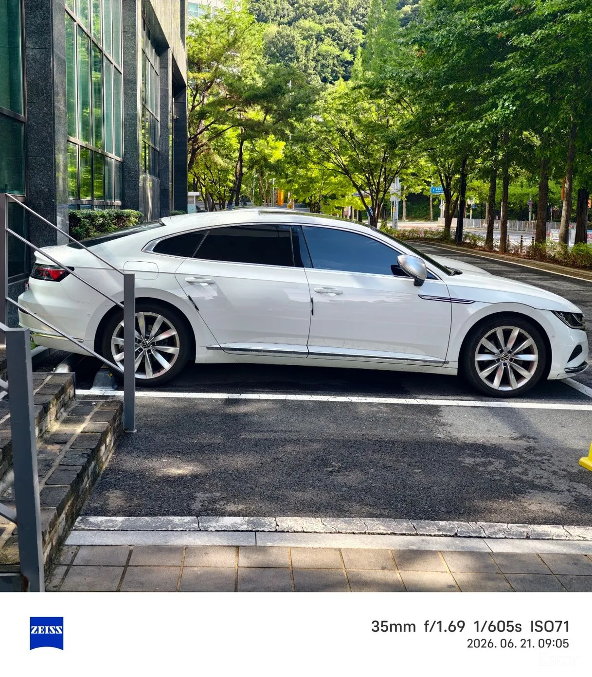 Volkswagen Ateon превью 8
