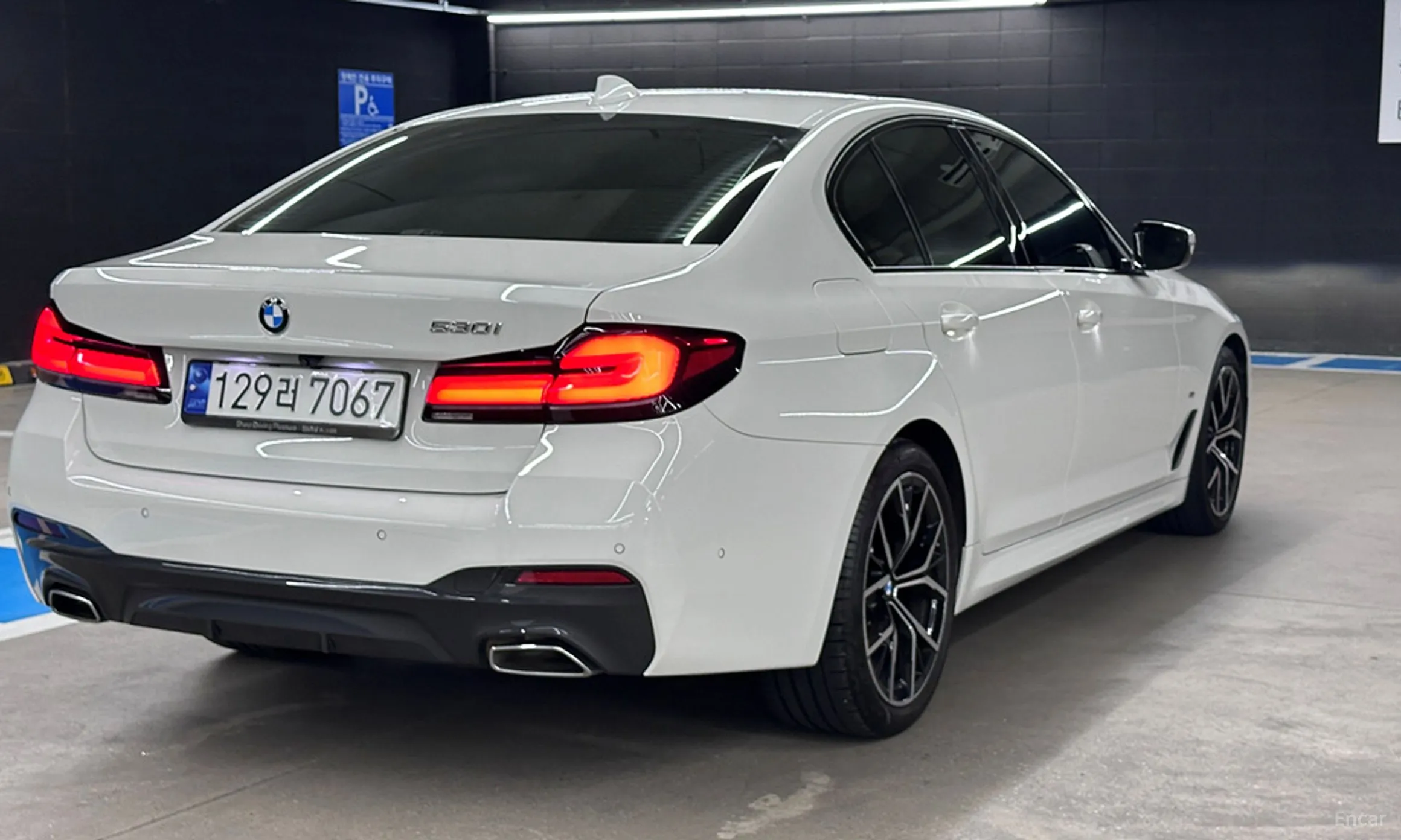 BMW 5 Series (G30)