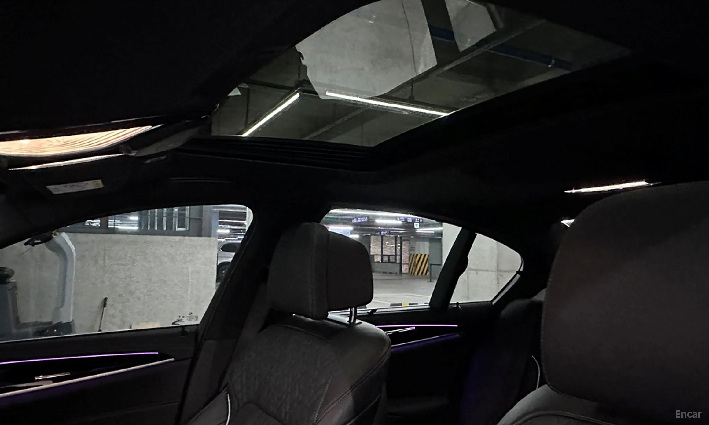 BMW 5 Series (G30) превью 19