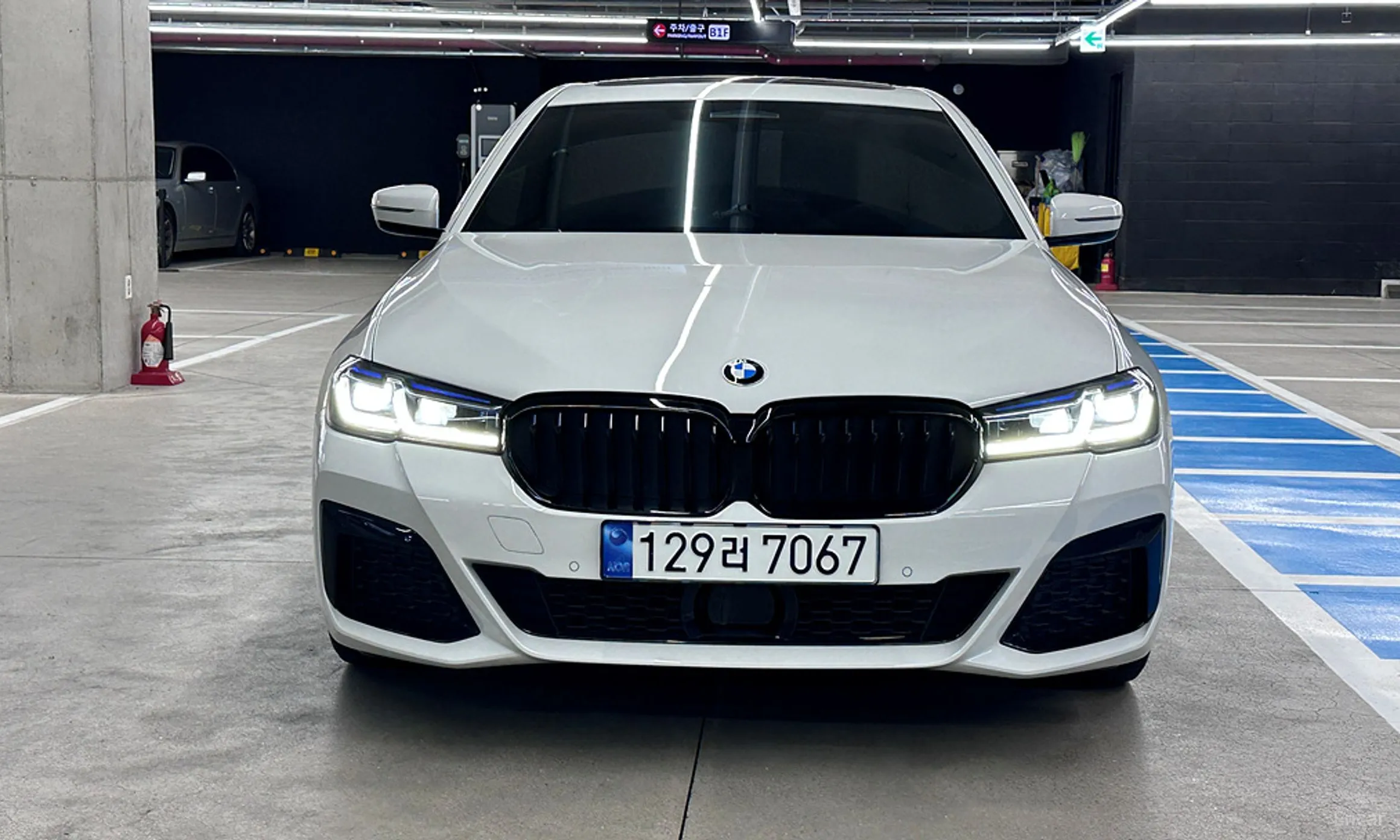 BMW 5 Series (G30) превью 3