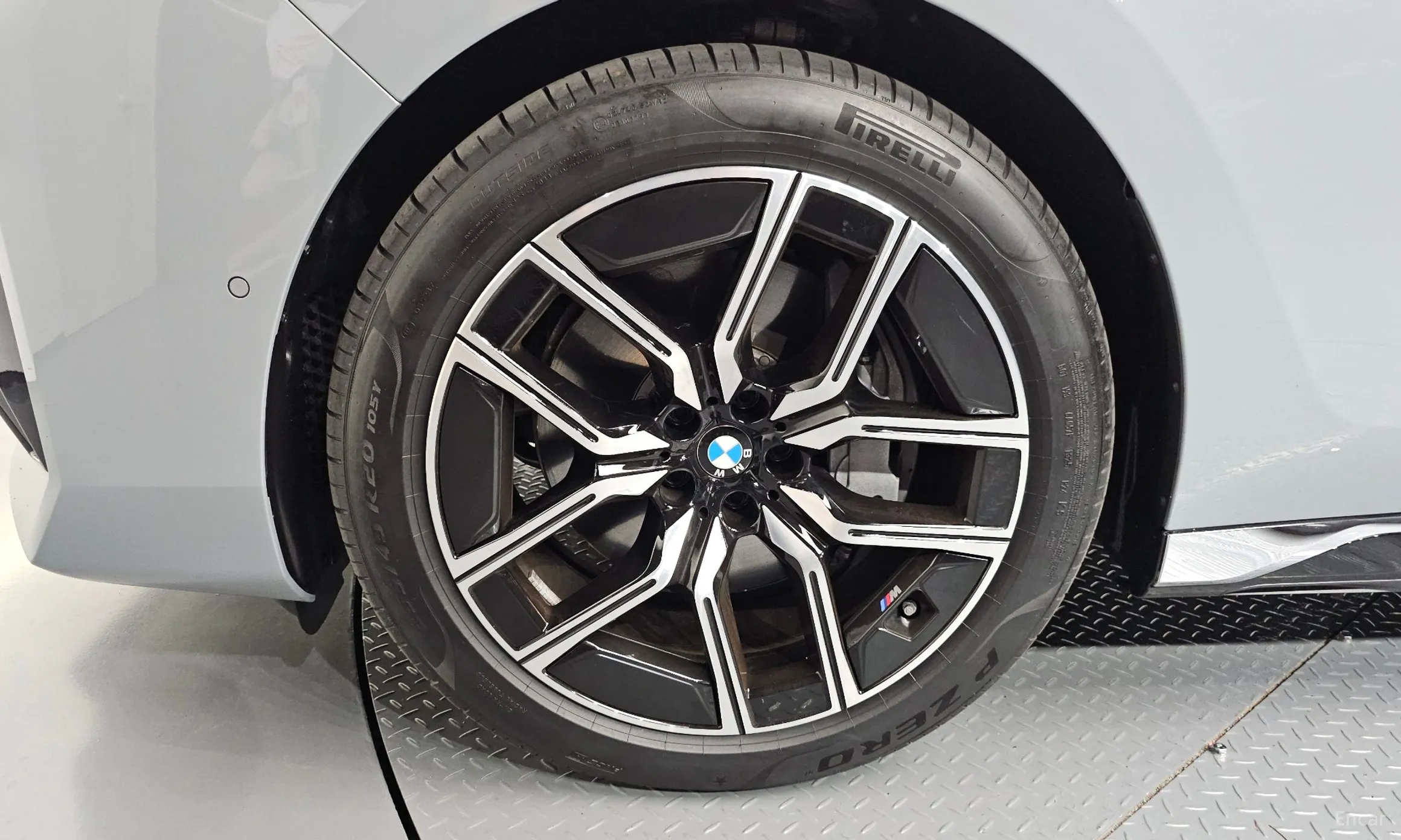 BMW 7 Series (G70) превью 5