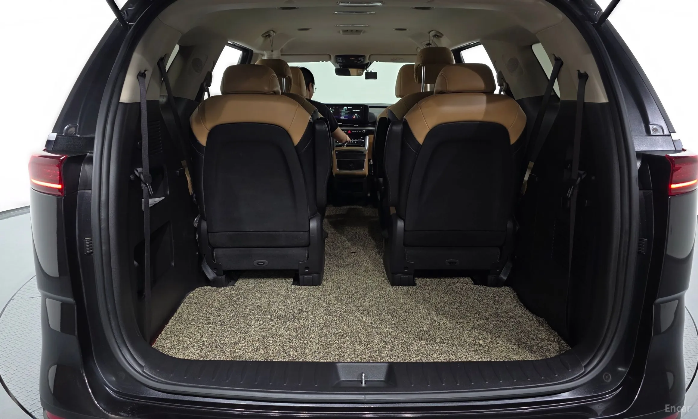 Kia Carnival Gen 4 превью 20