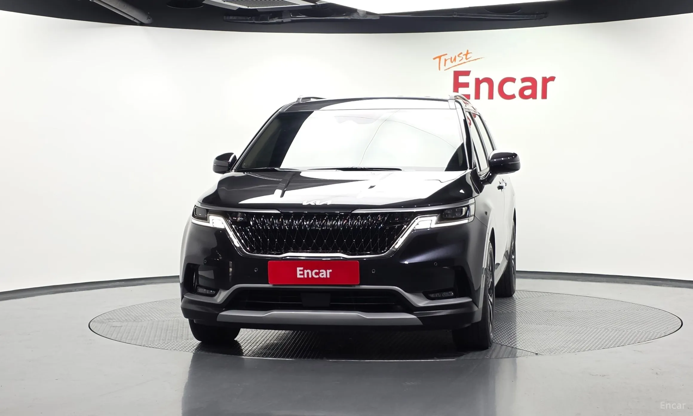 Kia Carnival Gen 4 превью 3