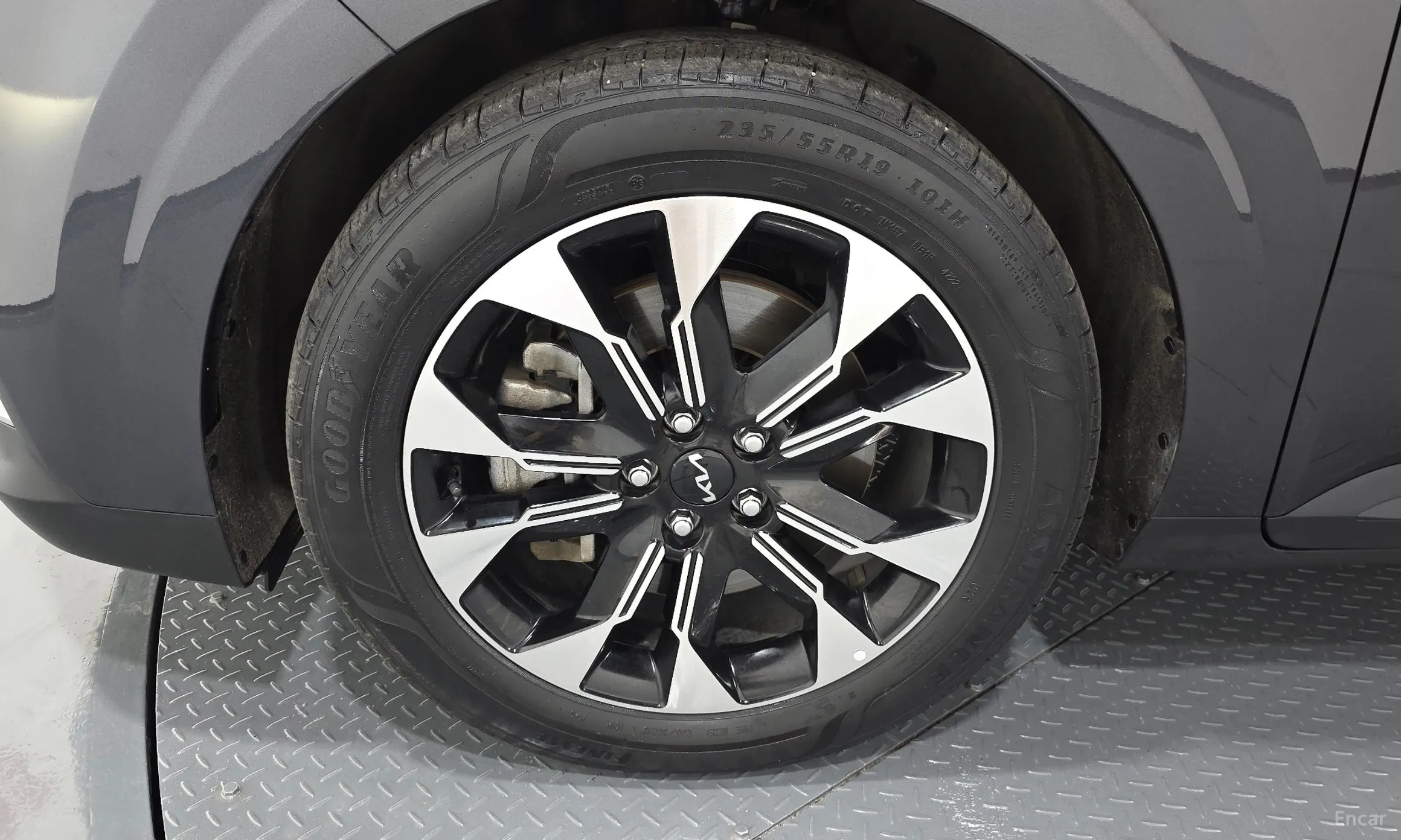Kia Carnival Gen 4 превью 5