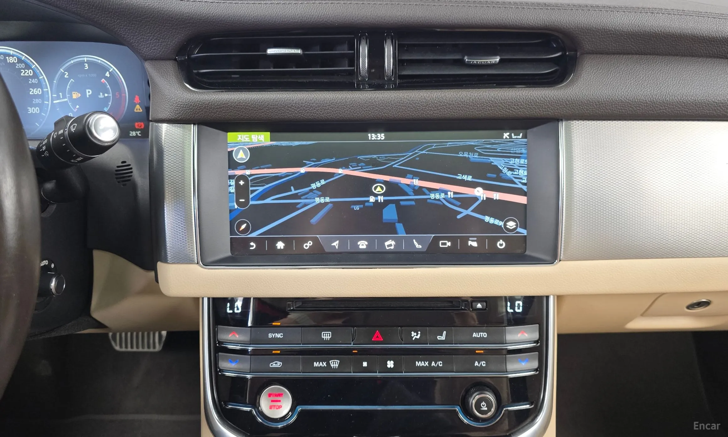 Jaguar XF (x260) превью 12