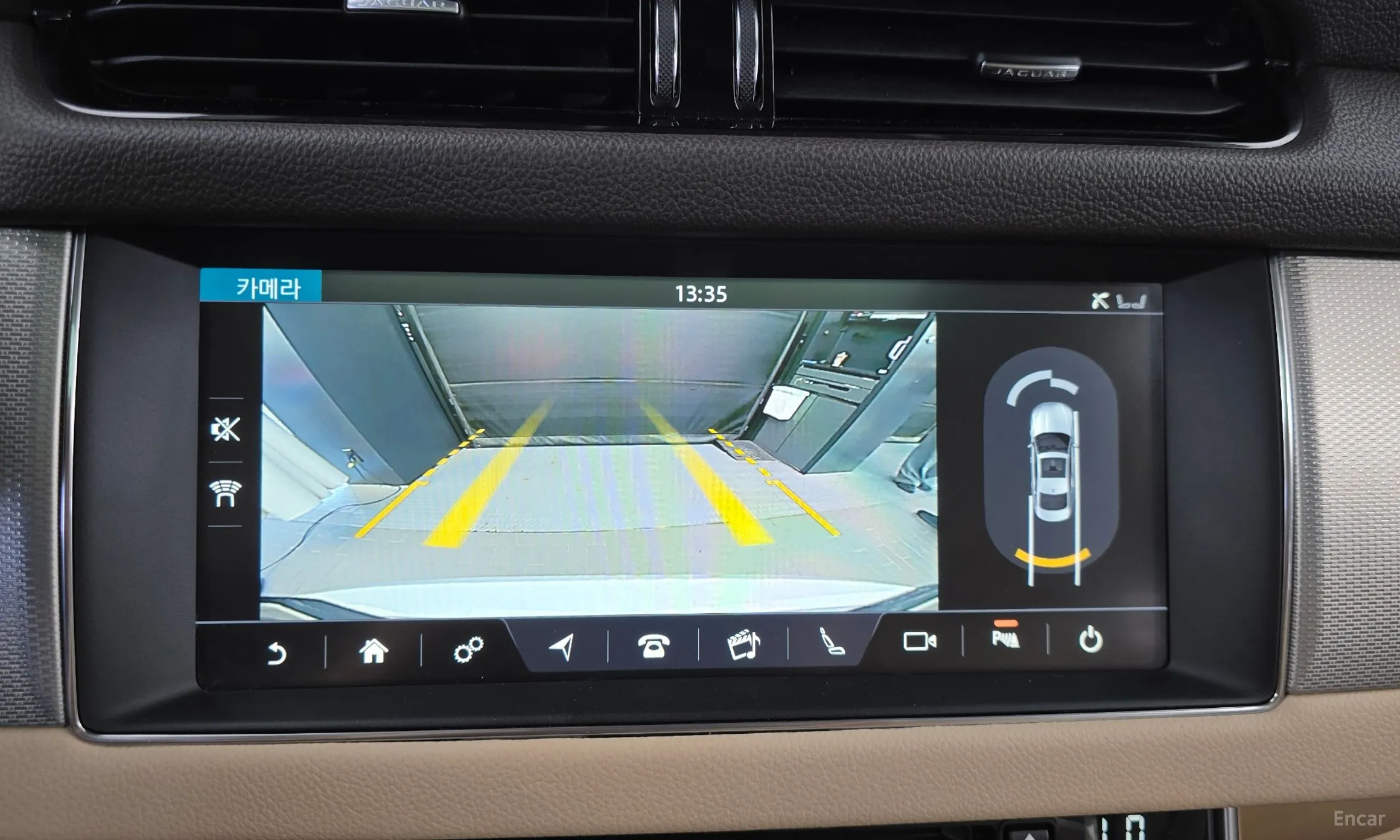 Jaguar XF (x260) превью 14